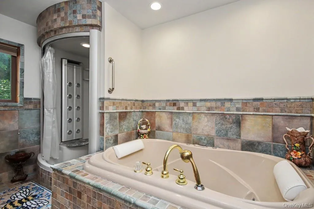 14 Longview Lane, Middletown, NY, 5 Bedrooms Bedrooms, 14 Rooms Rooms,5 BathroomsBathrooms,Residential,For Rent,Longview,0,1032557 14 Longview Lane, Middletown, NY, 5 Bedrooms Bedrooms, 14 Rooms Rooms,5 BathroomsBathrooms,Residential,For Rent,Longview,0,1032557