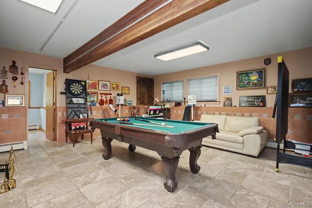14 Longview Lane, Middletown, NY, 5 Bedrooms Bedrooms, 14 Rooms Rooms,5 BathroomsBathrooms,Residential,For Rent,Longview,0,1032557 14 Longview Lane, Middletown, NY, 5 Bedrooms Bedrooms, 14 Rooms Rooms,5 BathroomsBathrooms,Residential,For Rent,Longview,0,1032557