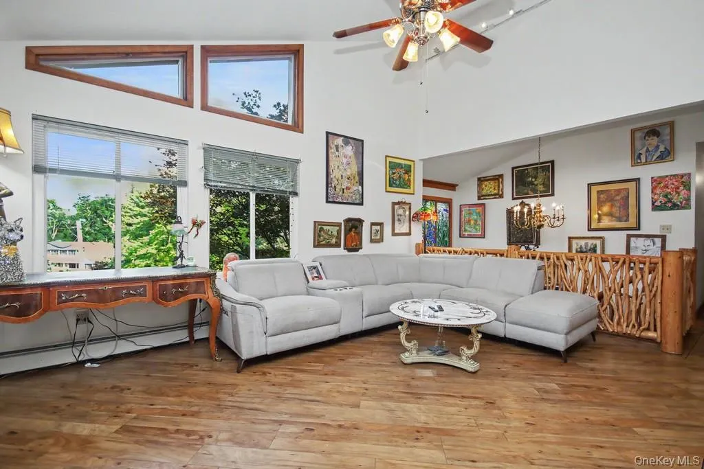 14 Longview Lane, Middletown, NY, 5 Bedrooms Bedrooms, 14 Rooms Rooms,5 BathroomsBathrooms,Residential,For Rent,Longview,0,1032557 14 Longview Lane, Middletown, NY, 5 Bedrooms Bedrooms, 14 Rooms Rooms,5 BathroomsBathrooms,Residential,For Rent,Longview,0,1032557