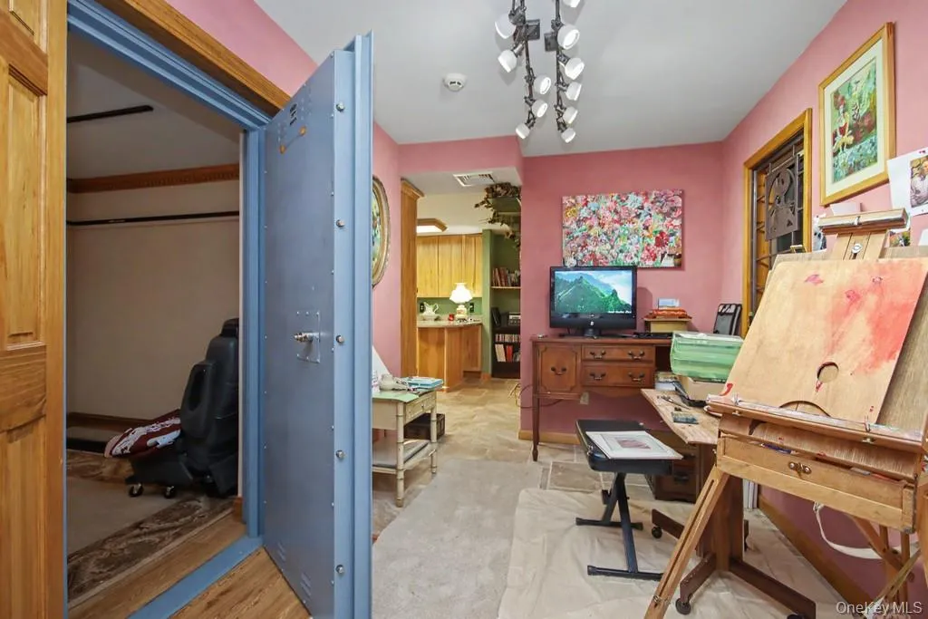 14 Longview Lane, Middletown, NY, 5 Bedrooms Bedrooms, 14 Rooms Rooms,5 BathroomsBathrooms,Residential,For Rent,Longview,0,1032557 14 Longview Lane, Middletown, NY, 5 Bedrooms Bedrooms, 14 Rooms Rooms,5 BathroomsBathrooms,Residential,For Rent,Longview,0,1032557