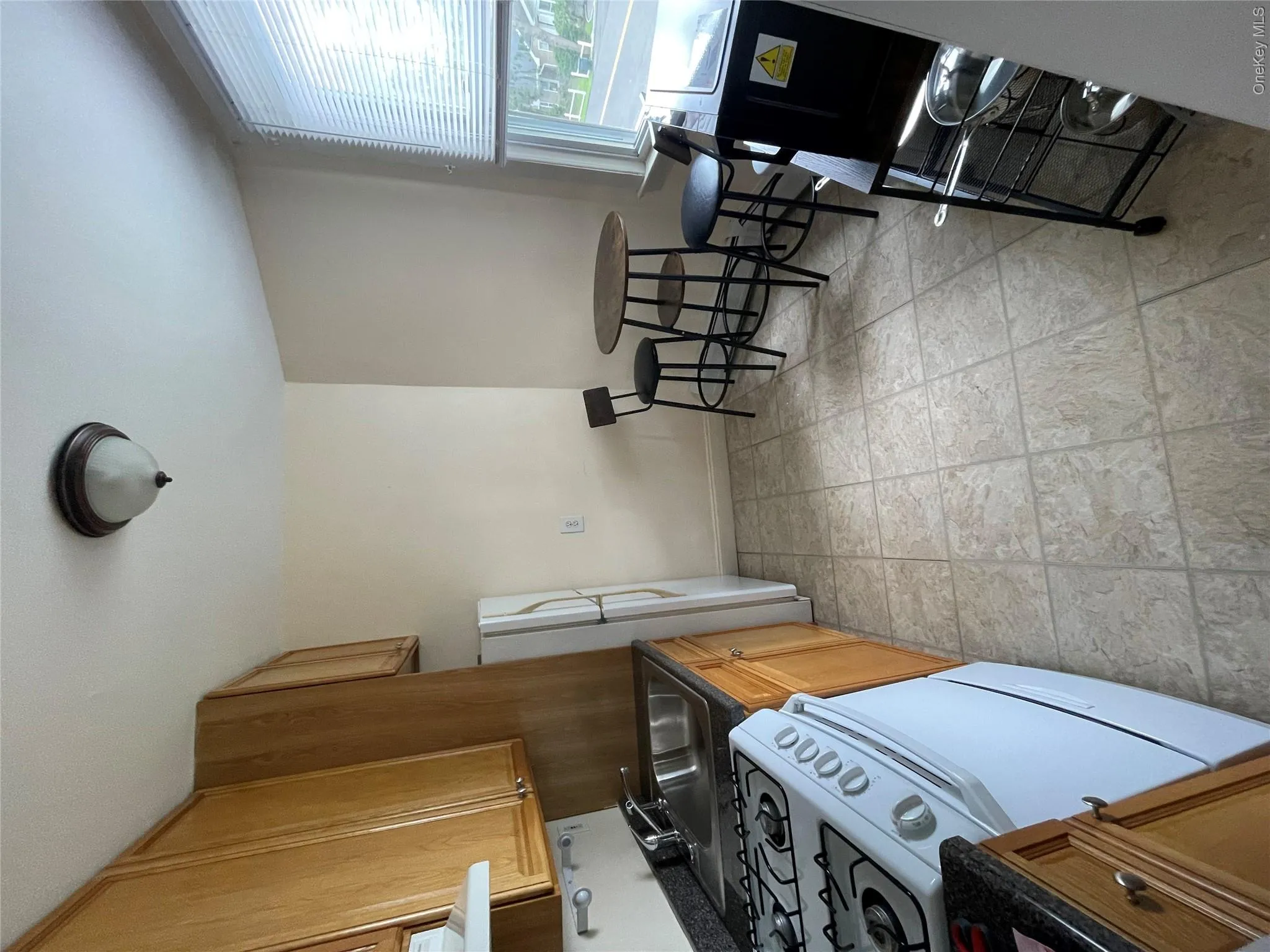 50 Main Street, Orangetown, NY, 3 Rooms Rooms,1 BathroomBathrooms,Residential Lease,For Rent,Main,0,1032558 50 Main Street, Orangetown, NY, 3 Rooms Rooms,1 BathroomBathrooms,Residential Lease,For Rent,Main,0,1032558