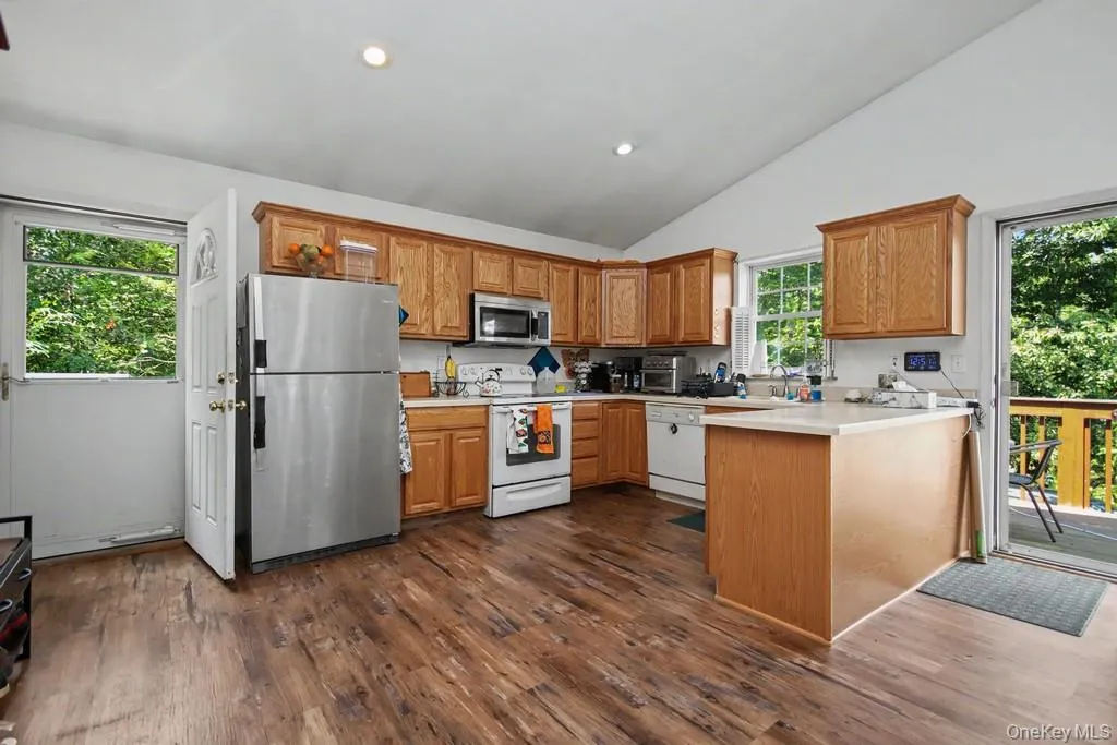 416 Rock Hill Drive, Thompson, NY, 3 Bedrooms Bedrooms, 7 Rooms Rooms,2 BathroomsBathrooms,Residential,For Rent,Rock Hill,0,1032559 416 Rock Hill Drive, Thompson, NY, 3 Bedrooms Bedrooms, 7 Rooms Rooms,2 BathroomsBathrooms,Residential,For Rent,Rock Hill,0,1032559