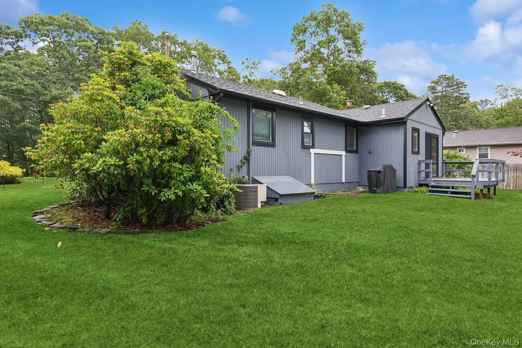 27 Atlantic Avenue, Southampton, NY, 2 Bedrooms Bedrooms, 5 Rooms Rooms,1 BathroomBathrooms,Residential Lease,For Rent,Atlantic,0,1032565 27 Atlantic Avenue, Southampton, NY, 2 Bedrooms Bedrooms, 5 Rooms Rooms,1 BathroomBathrooms,Residential Lease,For Rent,Atlantic,0,1032565