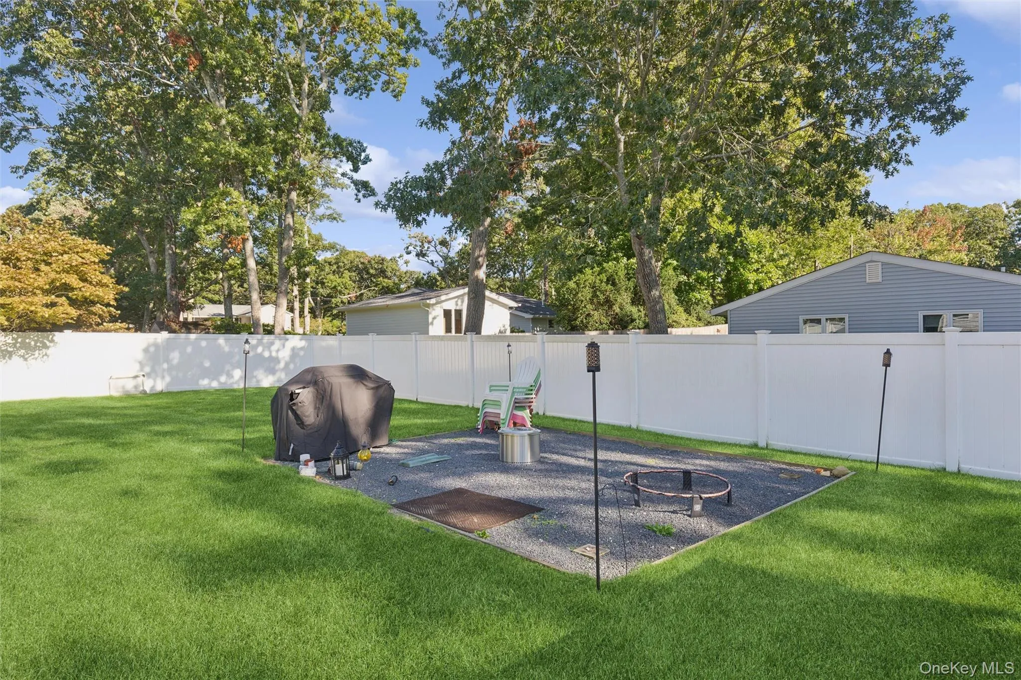 27 Atlantic Avenue, Southampton, NY, 2 Bedroom Bedrooms, 5 Room Rooms,1 BathroomBathrooms,Residential Lease,For Rent,Atlantic,0,1032565 27 Atlantic Avenue, Southampton, NY, 2 Bedroom Bedrooms, 5 Room Rooms,1 BathroomBathrooms,Residential Lease,For Rent,Atlantic,0,1032565