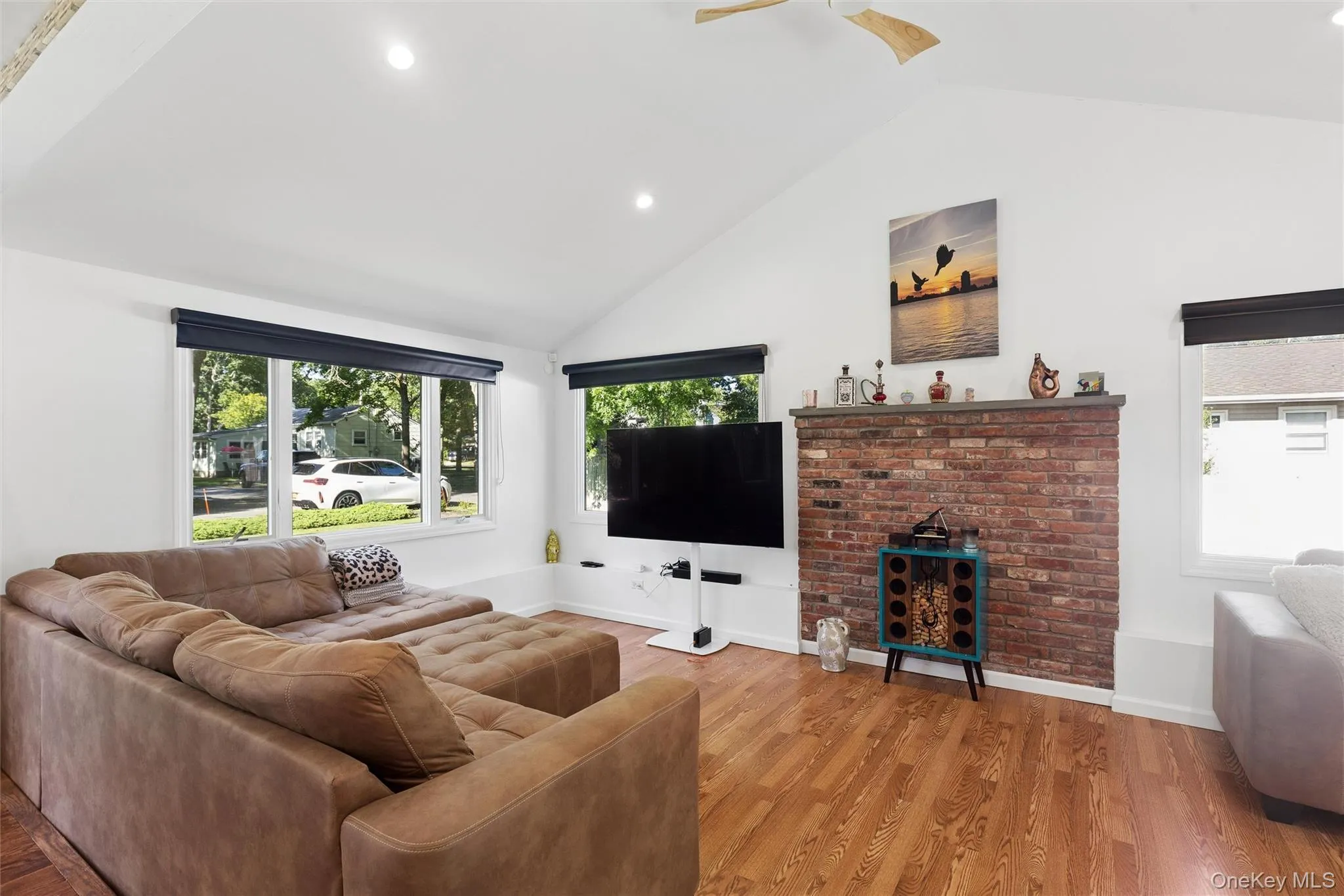 27 Atlantic Avenue, Southampton, NY, 2 Bedroom Bedrooms, 5 Room Rooms,1 BathroomBathrooms,Residential Lease,For Rent,Atlantic,0,1032565 27 Atlantic Avenue, Southampton, NY, 2 Bedroom Bedrooms, 5 Room Rooms,1 BathroomBathrooms,Residential Lease,For Rent,Atlantic,0,1032565
