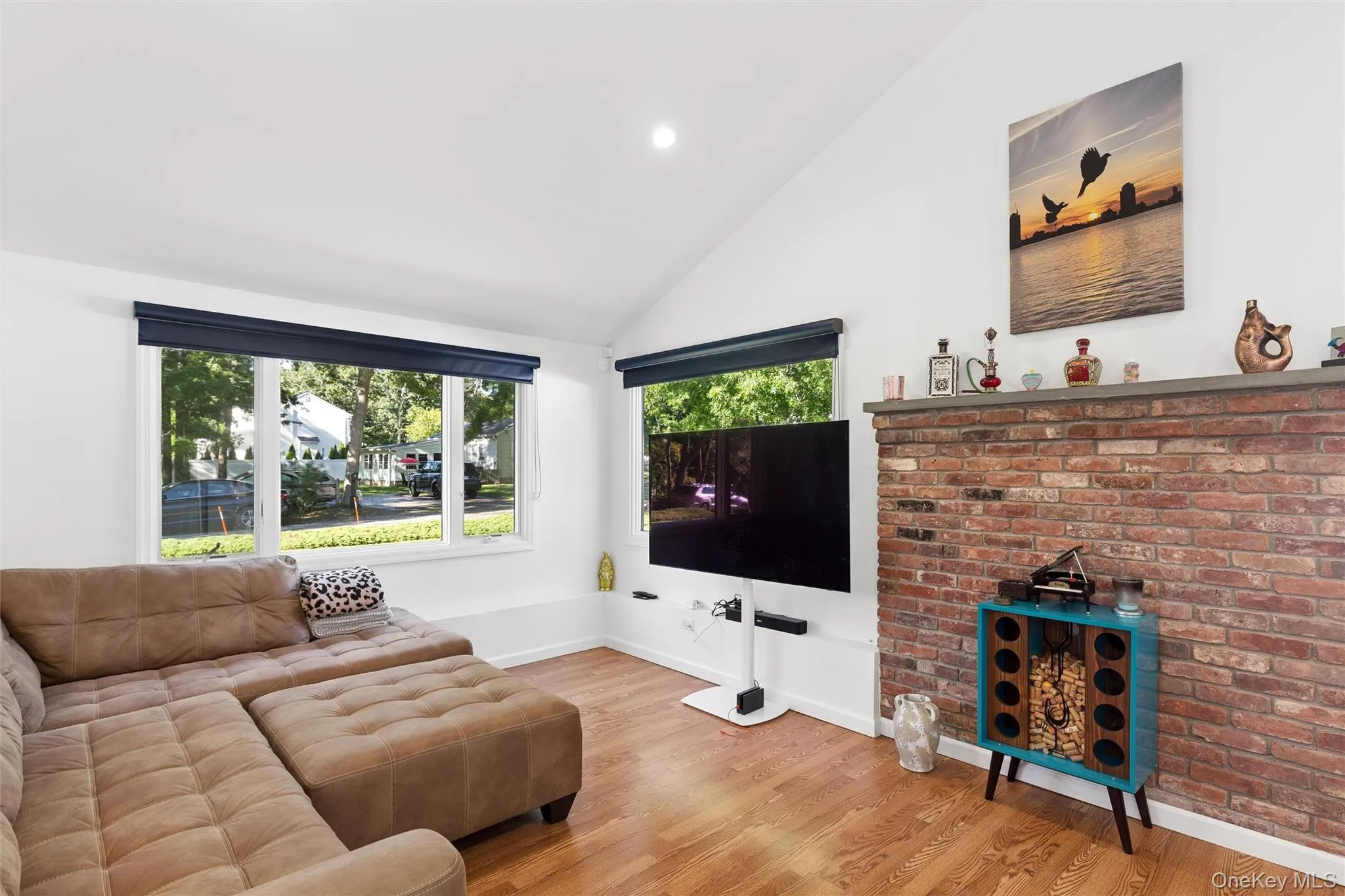 27 Atlantic Avenue, Southampton, NY, 2 Bedroom Bedrooms, 5 Room Rooms,1 BathroomBathrooms,Residential Lease,For Rent,Atlantic,0,1032565 27 Atlantic Avenue, Southampton, NY, 2 Bedroom Bedrooms, 5 Room Rooms,1 BathroomBathrooms,Residential Lease,For Rent,Atlantic,0,1032565