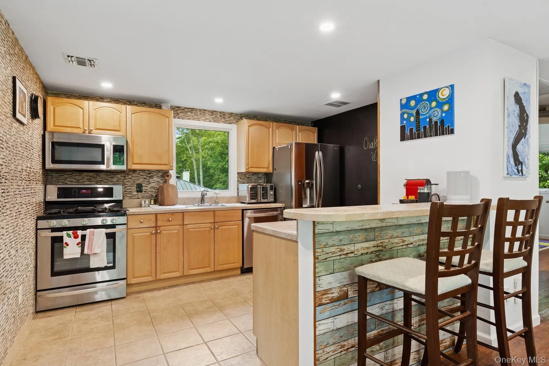 27 Atlantic Avenue, Southampton, NY, 2 Bedrooms Bedrooms, 5 Rooms Rooms,1 BathroomBathrooms,Residential Lease,For Rent,Atlantic,0,1032565 27 Atlantic Avenue, Southampton, NY, 2 Bedrooms Bedrooms, 5 Rooms Rooms,1 BathroomBathrooms,Residential Lease,For Rent,Atlantic,0,1032565
