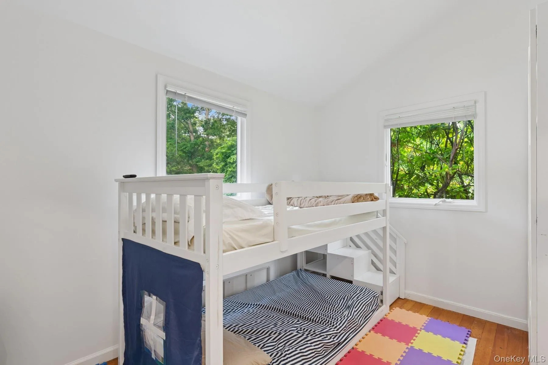 27 Atlantic Avenue, Southampton, NY, 2 Bedrooms Bedrooms, 5 Rooms Rooms,1 BathroomBathrooms,Residential Lease,For Rent,Atlantic,0,1032565 27 Atlantic Avenue, Southampton, NY, 2 Bedrooms Bedrooms, 5 Rooms Rooms,1 BathroomBathrooms,Residential Lease,For Rent,Atlantic,0,1032565