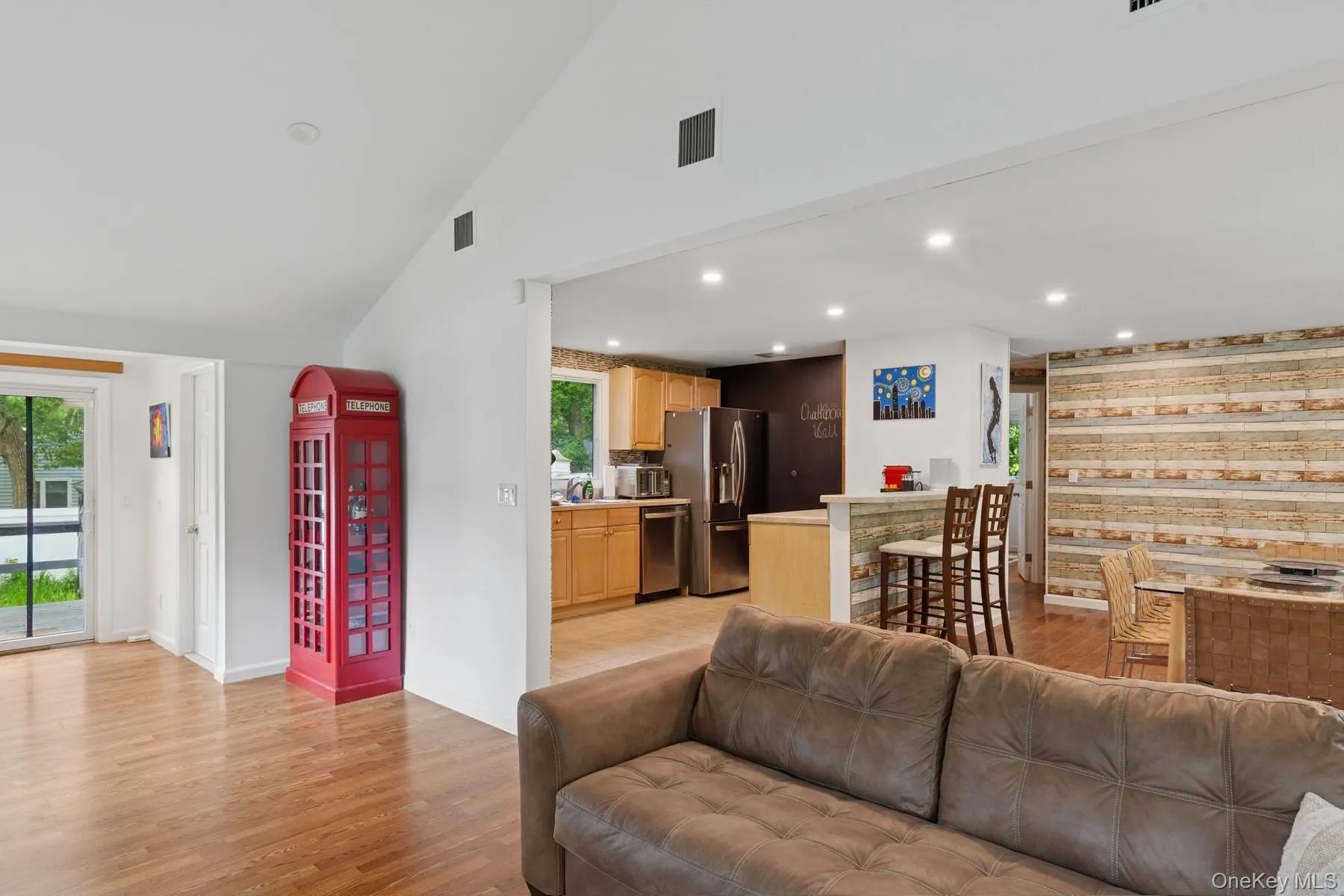 27 Atlantic Avenue, Southampton, NY, 2 Bedrooms Bedrooms, 5 Rooms Rooms,1 BathroomBathrooms,Residential Lease,For Rent,Atlantic,0,1032565 27 Atlantic Avenue, Southampton, NY, 2 Bedrooms Bedrooms, 5 Rooms Rooms,1 BathroomBathrooms,Residential Lease,For Rent,Atlantic,0,1032565