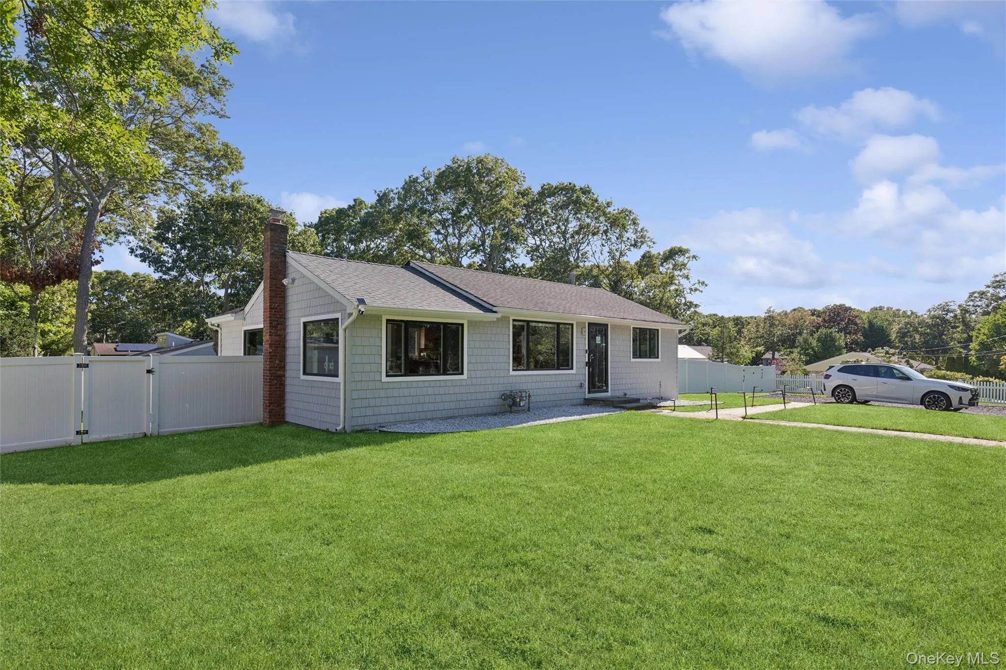 27 Atlantic Avenue, Southampton, NY, 2 Bedroom Bedrooms, 5 Room Rooms,1 BathroomBathrooms,Residential Lease,For Rent,Atlantic,0,1032565 27 Atlantic Avenue, Southampton, NY, 2 Bedroom Bedrooms, 5 Room Rooms,1 BathroomBathrooms,Residential Lease,For Rent,Atlantic,0,1032565