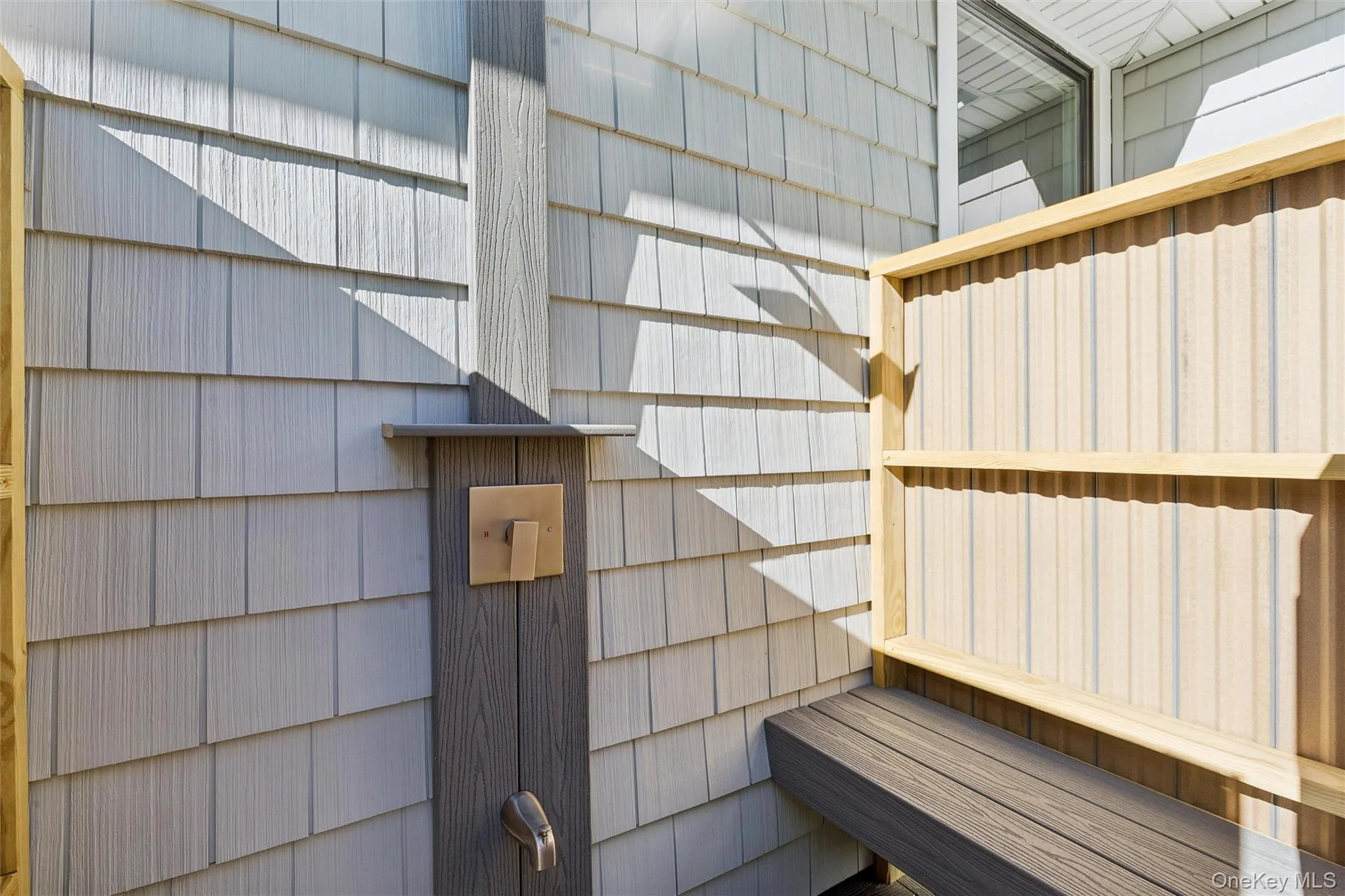 27 Atlantic Avenue, Southampton, NY, 2 Bedroom Bedrooms, 5 Room Rooms,1 BathroomBathrooms,Residential Lease,For Rent,Atlantic,0,1032565 27 Atlantic Avenue, Southampton, NY, 2 Bedroom Bedrooms, 5 Room Rooms,1 BathroomBathrooms,Residential Lease,For Rent,Atlantic,0,1032565