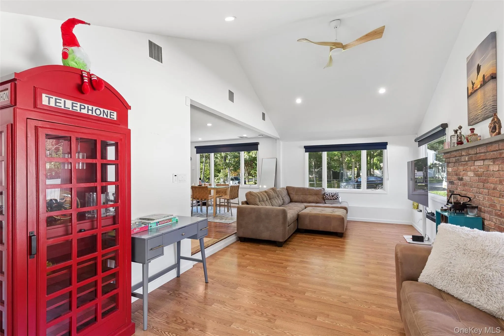 27 Atlantic Avenue, Southampton, NY, 2 Bedroom Bedrooms, 5 Room Rooms,1 BathroomBathrooms,Residential Lease,For Rent,Atlantic,0,1032565 27 Atlantic Avenue, Southampton, NY, 2 Bedroom Bedrooms, 5 Room Rooms,1 BathroomBathrooms,Residential Lease,For Rent,Atlantic,0,1032565