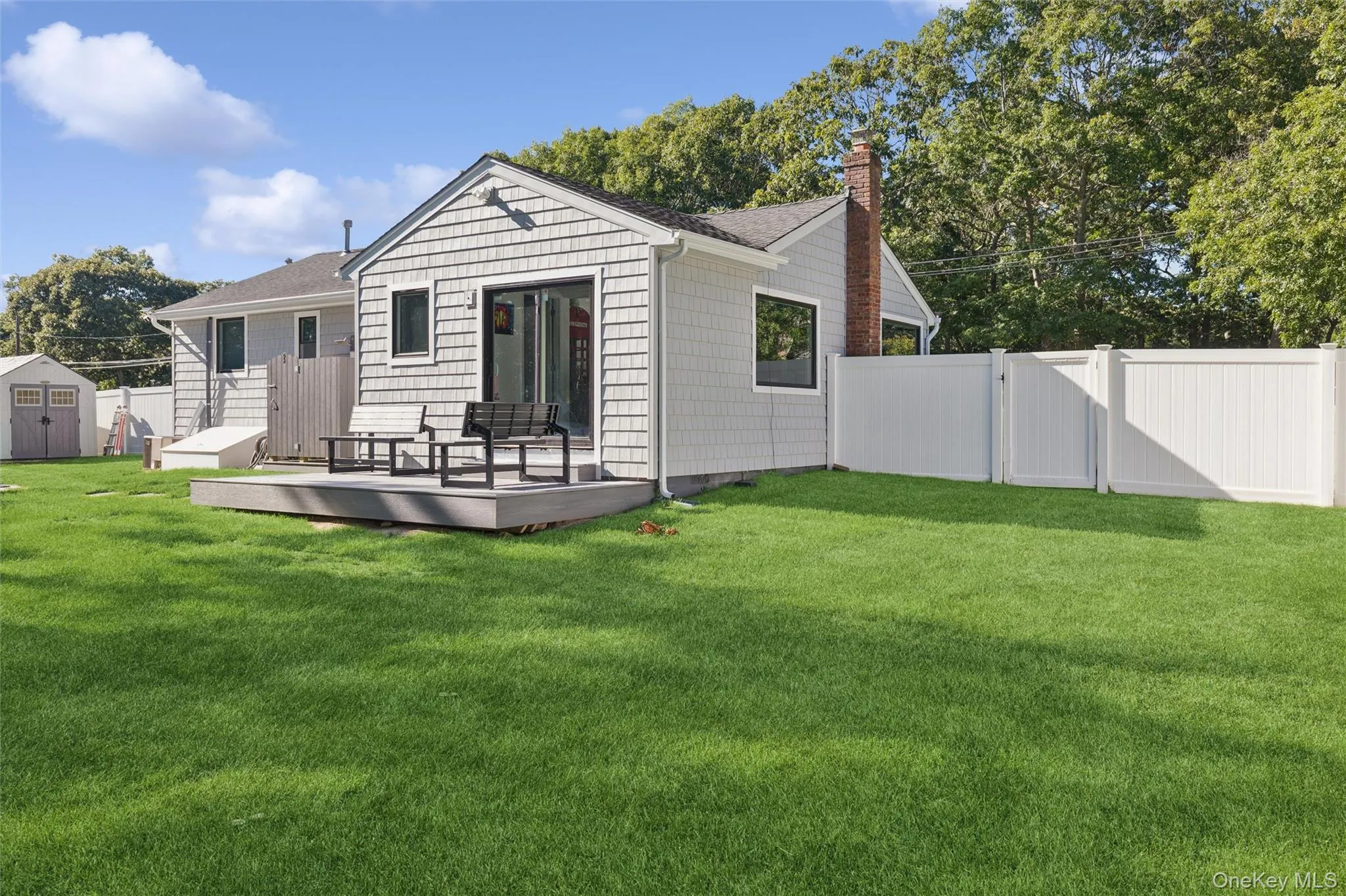27 Atlantic Avenue, Southampton, NY, 2 Bedroom Bedrooms, 5 Room Rooms,1 BathroomBathrooms,Residential Lease,For Rent,Atlantic,0,1032565 27 Atlantic Avenue, Southampton, NY, 2 Bedroom Bedrooms, 5 Room Rooms,1 BathroomBathrooms,Residential Lease,For Rent,Atlantic,0,1032565