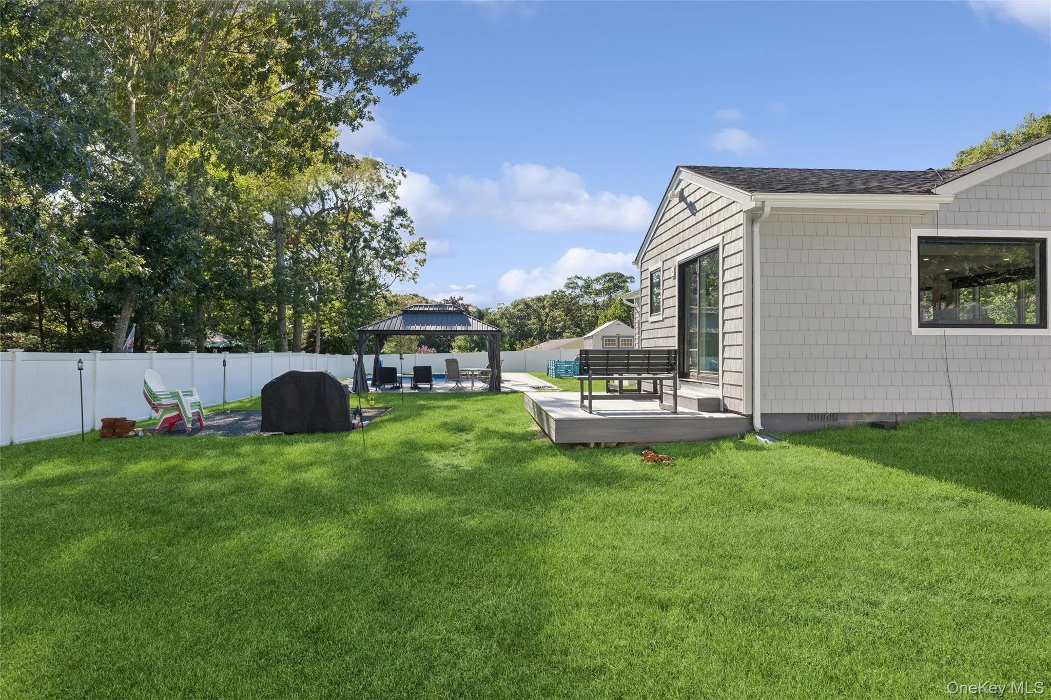 27 Atlantic Avenue, Southampton, NY, 2 Bedroom Bedrooms, 5 Room Rooms,1 BathroomBathrooms,Residential Lease,For Rent,Atlantic,0,1032565 27 Atlantic Avenue, Southampton, NY, 2 Bedroom Bedrooms, 5 Room Rooms,1 BathroomBathrooms,Residential Lease,For Rent,Atlantic,0,1032565
