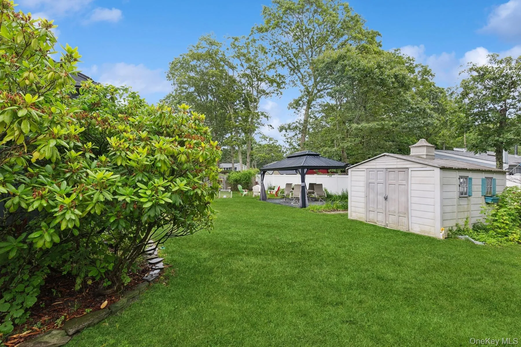 27 Atlantic Avenue, Southampton, NY, 2 Bedrooms Bedrooms, 5 Rooms Rooms,1 BathroomBathrooms,Residential Lease,For Rent,Atlantic,0,1032565 27 Atlantic Avenue, Southampton, NY, 2 Bedrooms Bedrooms, 5 Rooms Rooms,1 BathroomBathrooms,Residential Lease,For Rent,Atlantic,0,1032565
