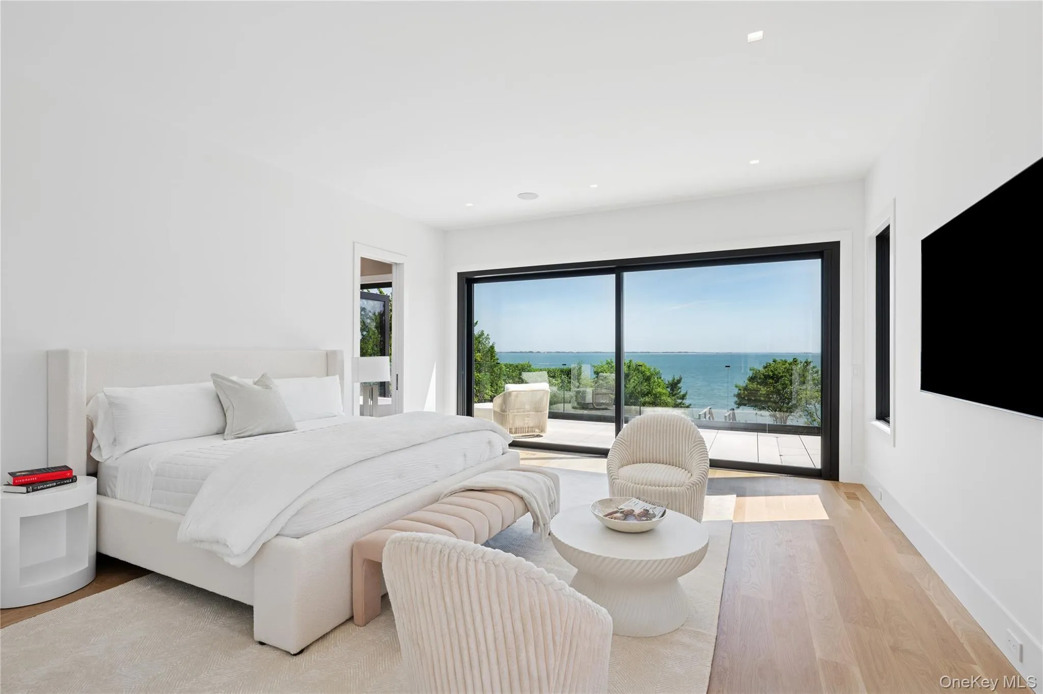 40 Oceanview Drive, Southampton, NY, 5 Bedrooms Bedrooms, 15 Rooms Rooms,5 BathroomsBathrooms,Residential Lease,For Rent,Oceanview,0,1032567 40 Oceanview Drive, Southampton, NY, 5 Bedrooms Bedrooms, 15 Rooms Rooms,5 BathroomsBathrooms,Residential Lease,For Rent,Oceanview,0,1032567
