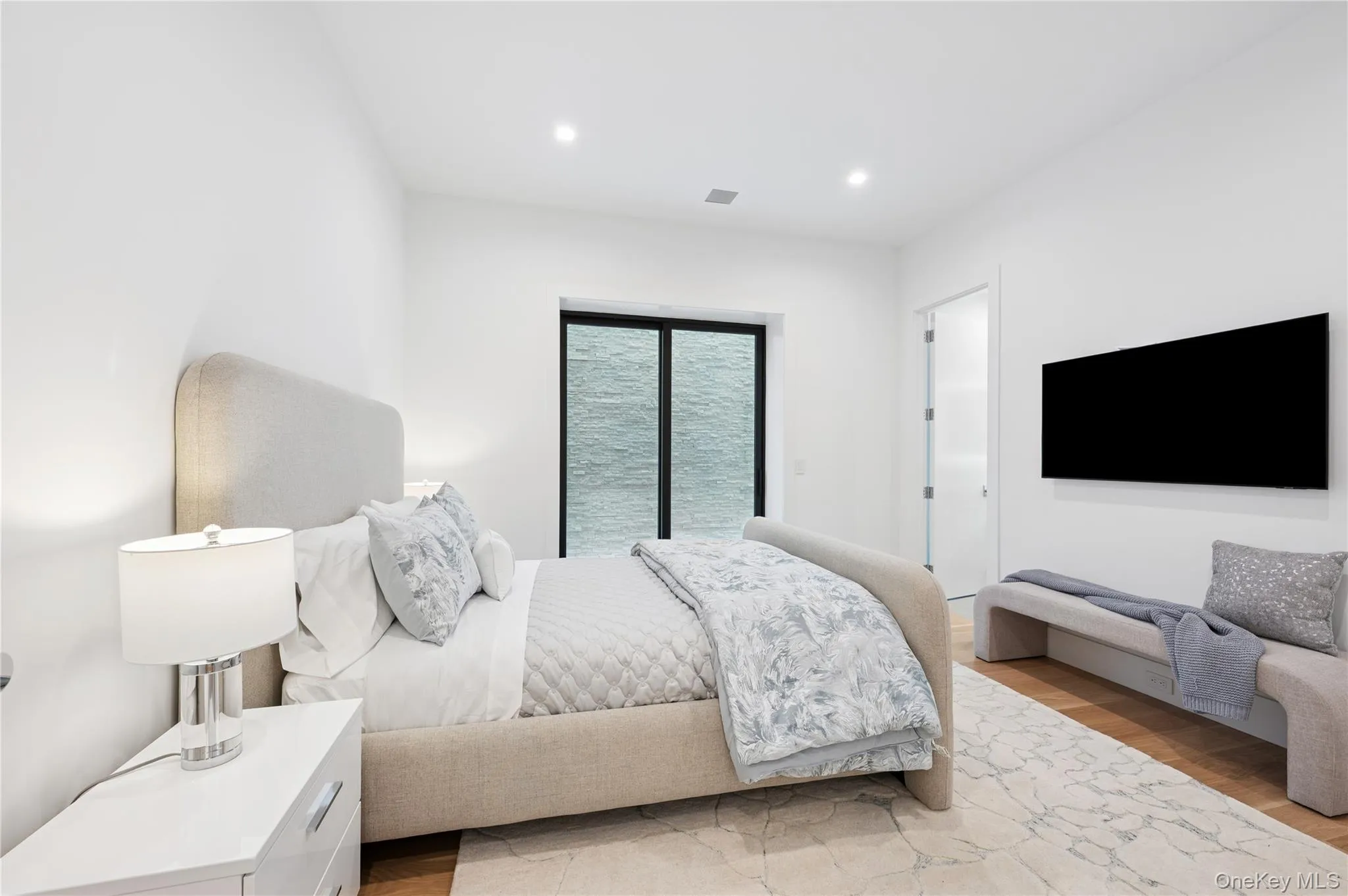 40 Oceanview Drive, Southampton, NY, 5 Bedrooms Bedrooms, 15 Rooms Rooms,5 BathroomsBathrooms,Residential Lease,For Rent,Oceanview,0,1032567 40 Oceanview Drive, Southampton, NY, 5 Bedrooms Bedrooms, 15 Rooms Rooms,5 BathroomsBathrooms,Residential Lease,For Rent,Oceanview,0,1032567