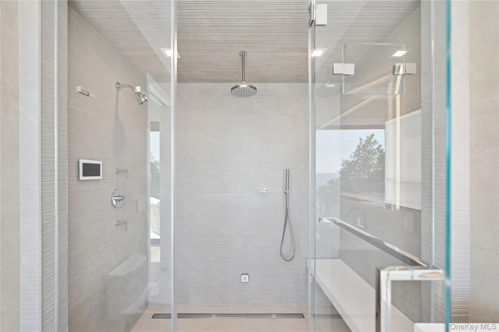 40 Oceanview Drive, Southampton, NY, 5 Bedrooms Bedrooms, 15 Rooms Rooms,5 BathroomsBathrooms,Residential Lease,For Rent,Oceanview,0,1032567 40 Oceanview Drive, Southampton, NY, 5 Bedrooms Bedrooms, 15 Rooms Rooms,5 BathroomsBathrooms,Residential Lease,For Rent,Oceanview,0,1032567