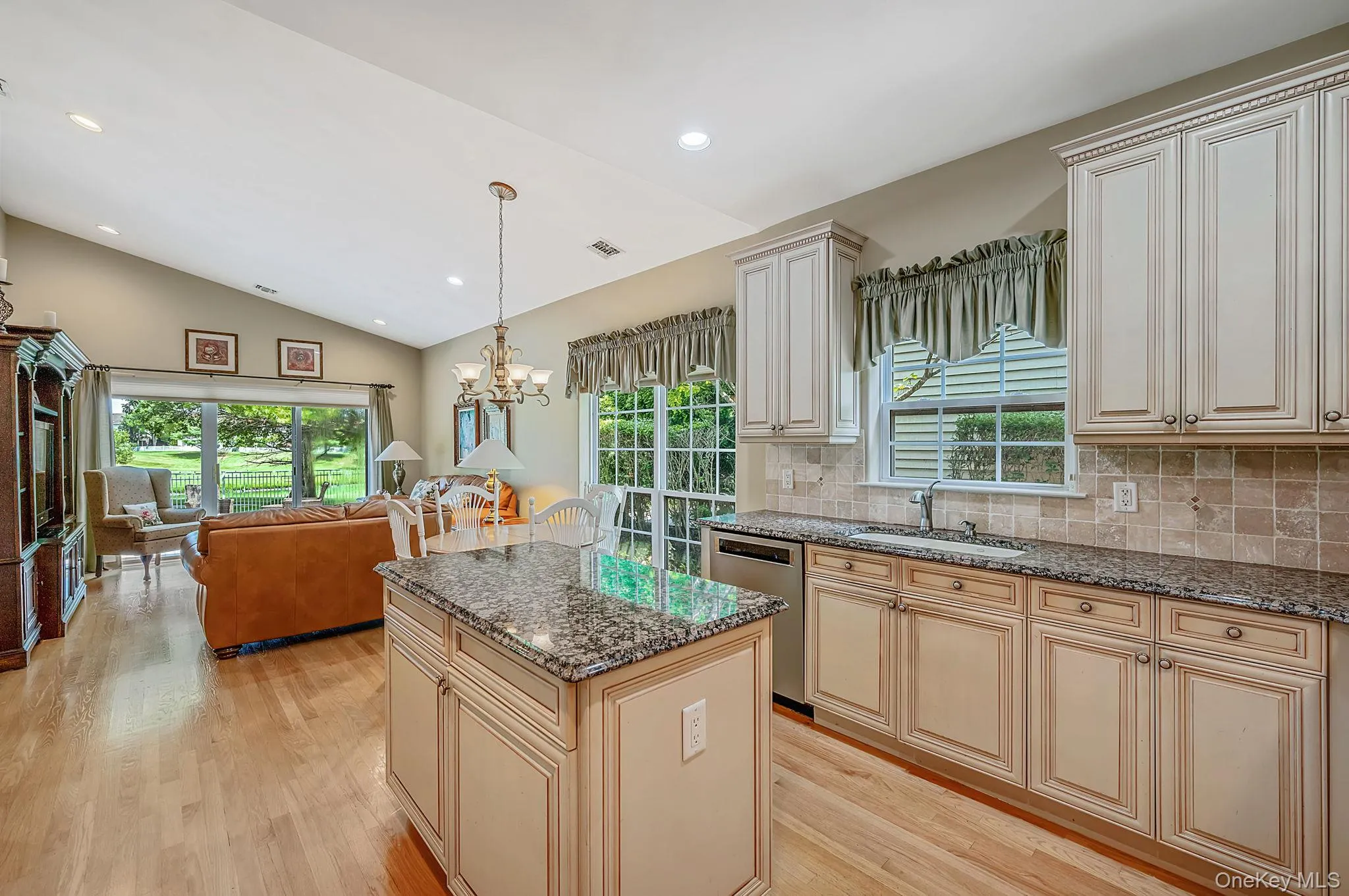 163 Hamlet Drive, Brookhaven, NY, 3 Bedrooms Bedrooms, 8 Rooms Rooms,2 BathroomsBathrooms,Residential,For Rent,Hamlet,0,1032568 163 Hamlet Drive, Brookhaven, NY, 3 Bedrooms Bedrooms, 8 Rooms Rooms,2 BathroomsBathrooms,Residential,For Rent,Hamlet,0,1032568