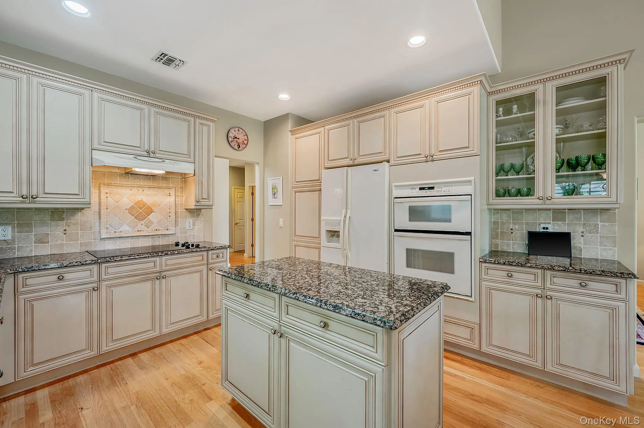 163 Hamlet Drive, Brookhaven, NY, 3 Bedrooms Bedrooms, 8 Rooms Rooms,2 BathroomsBathrooms,Residential,For Rent,Hamlet,0,1032568 163 Hamlet Drive, Brookhaven, NY, 3 Bedrooms Bedrooms, 8 Rooms Rooms,2 BathroomsBathrooms,Residential,For Rent,Hamlet,0,1032568