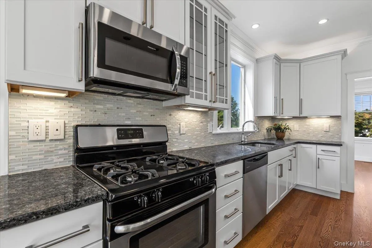 42 Orchard Drive, Rye City, NY, 4 Bedrooms Bedrooms, 9 Rooms Rooms,3 BathroomsBathrooms,Residential,For Rent,Orchard,0,1032576 42 Orchard Drive, Rye City, NY, 4 Bedrooms Bedrooms, 9 Rooms Rooms,3 BathroomsBathrooms,Residential,For Rent,Orchard,0,1032576