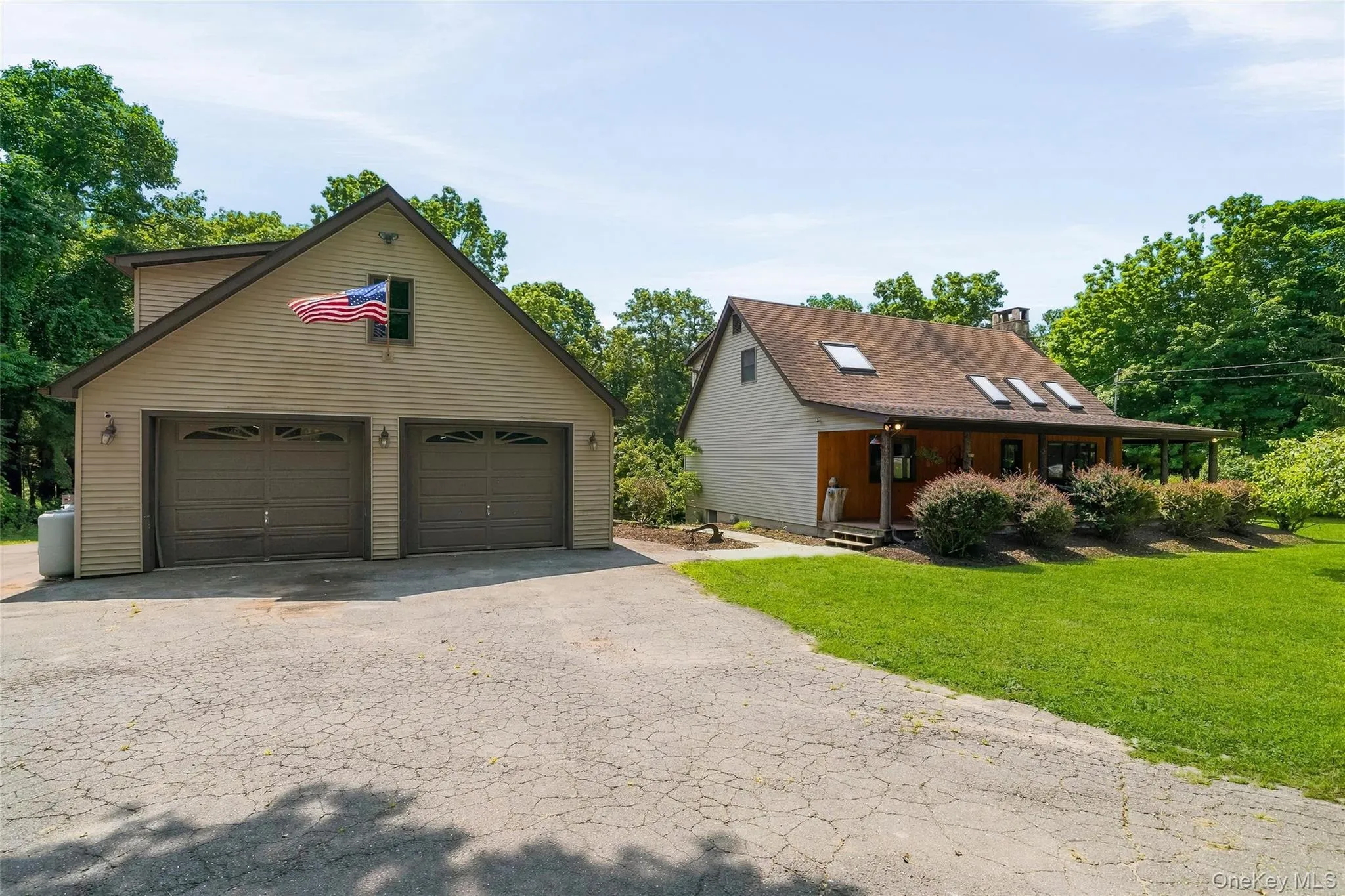 3836 State Route 52, Shawangunk, NY, 5 Bedrooms Bedrooms, 11 Rooms Rooms,3 BathroomsBathrooms,Residential,For Rent,State Route 52,0,1032581 3836 State Route 52, Shawangunk, NY, 5 Bedrooms Bedrooms, 11 Rooms Rooms,3 BathroomsBathrooms,Residential,For Rent,State Route 52,0,1032581