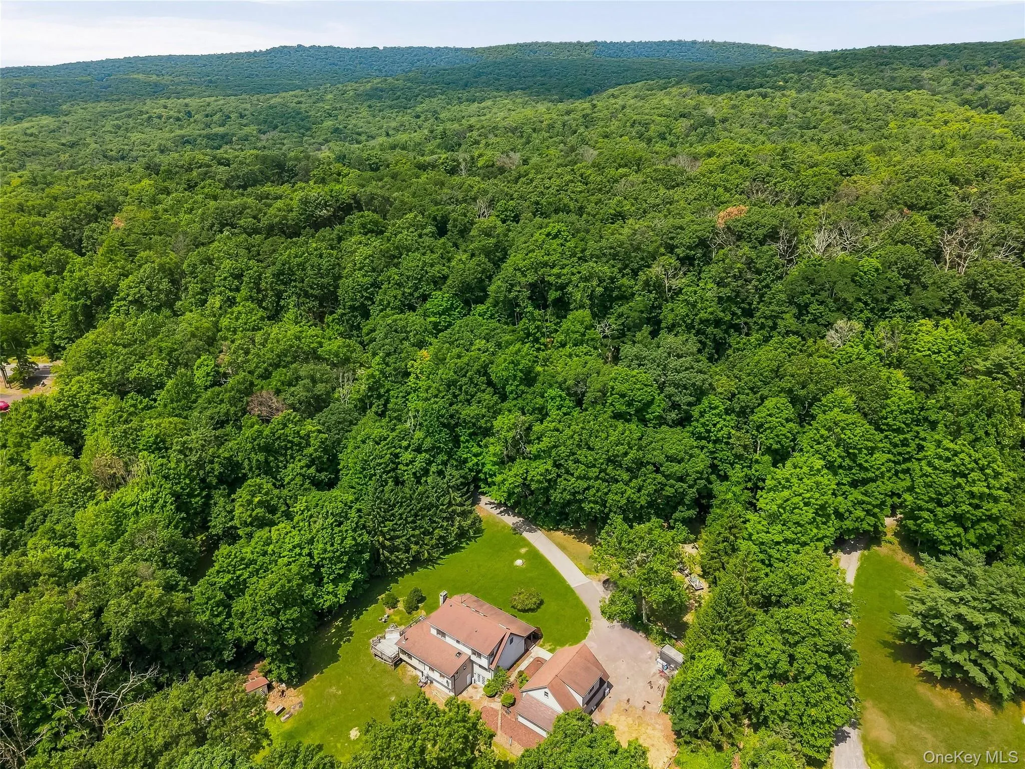 3836 State Route 52, Shawangunk, NY, 5 Bedrooms Bedrooms, 11 Rooms Rooms,3 BathroomsBathrooms,Residential,For Rent,State Route 52,0,1032581 3836 State Route 52, Shawangunk, NY, 5 Bedrooms Bedrooms, 11 Rooms Rooms,3 BathroomsBathrooms,Residential,For Rent,State Route 52,0,1032581