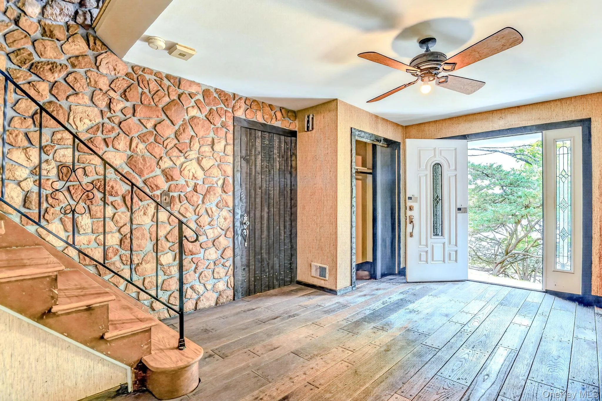 1 Gates Place, Orangetown, NY, 4 Bedrooms Bedrooms, 7 Rooms Rooms,2 BathroomsBathrooms,Residential,For Rent,Gates,0,1032583 1 Gates Place, Orangetown, NY, 4 Bedrooms Bedrooms, 7 Rooms Rooms,2 BathroomsBathrooms,Residential,For Rent,Gates,0,1032583