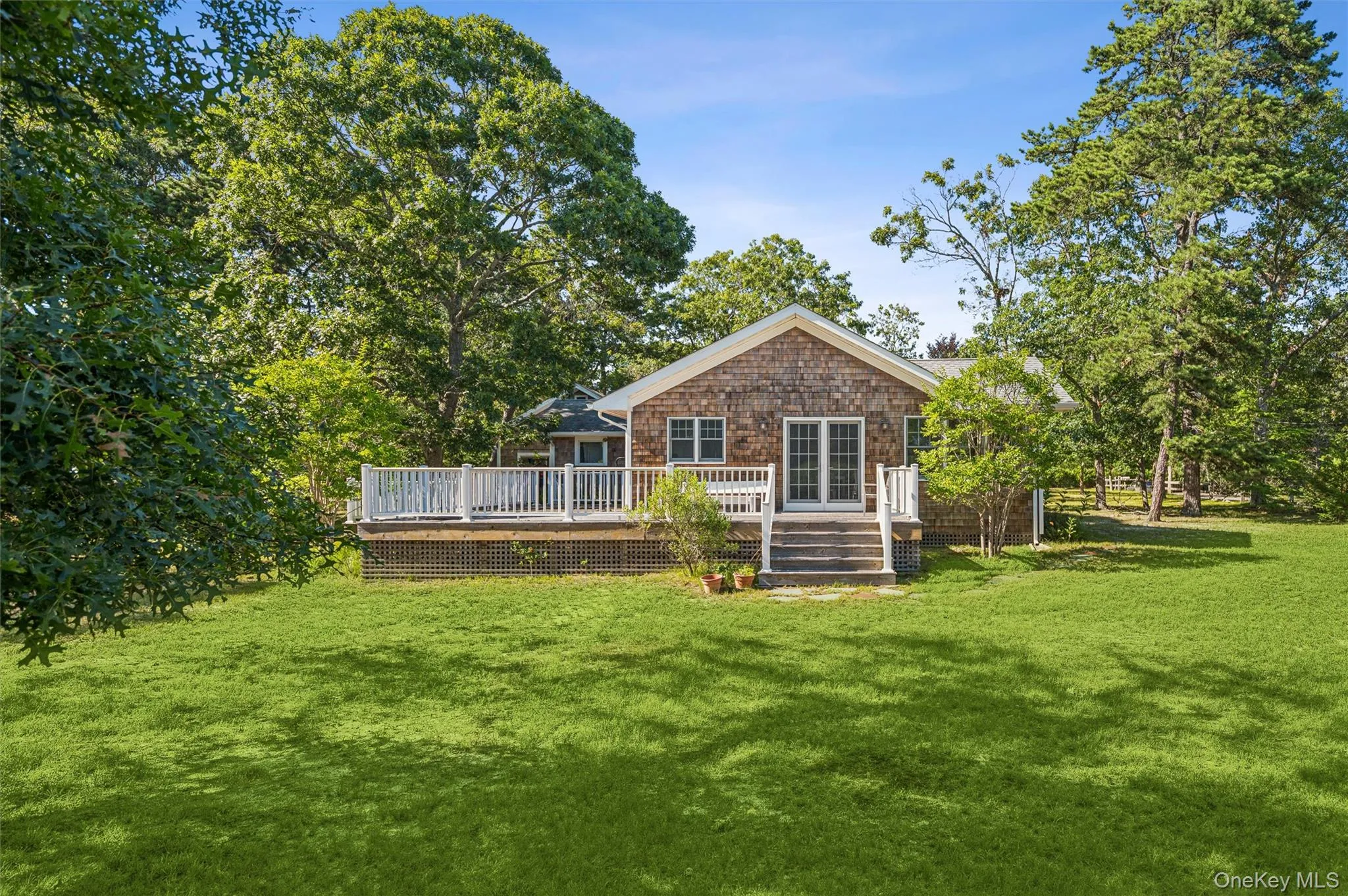 172 Bay Avenue, Southampton, NY, 3 Bedrooms Bedrooms, 6 Rooms Rooms,2 BathroomsBathrooms,Residential,For Rent,Bay,0,1032587 172 Bay Avenue, Southampton, NY, 3 Bedrooms Bedrooms, 6 Rooms Rooms,2 BathroomsBathrooms,Residential,For Rent,Bay,0,1032587