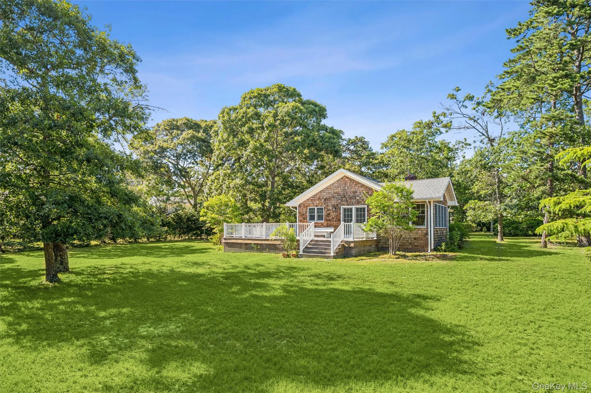 172 Bay Avenue, Southampton, NY, 3 Bedrooms Bedrooms, 6 Rooms Rooms,2 BathroomsBathrooms,Residential,For Rent,Bay,0,1032587 172 Bay Avenue, Southampton, NY, 3 Bedrooms Bedrooms, 6 Rooms Rooms,2 BathroomsBathrooms,Residential,For Rent,Bay,0,1032587