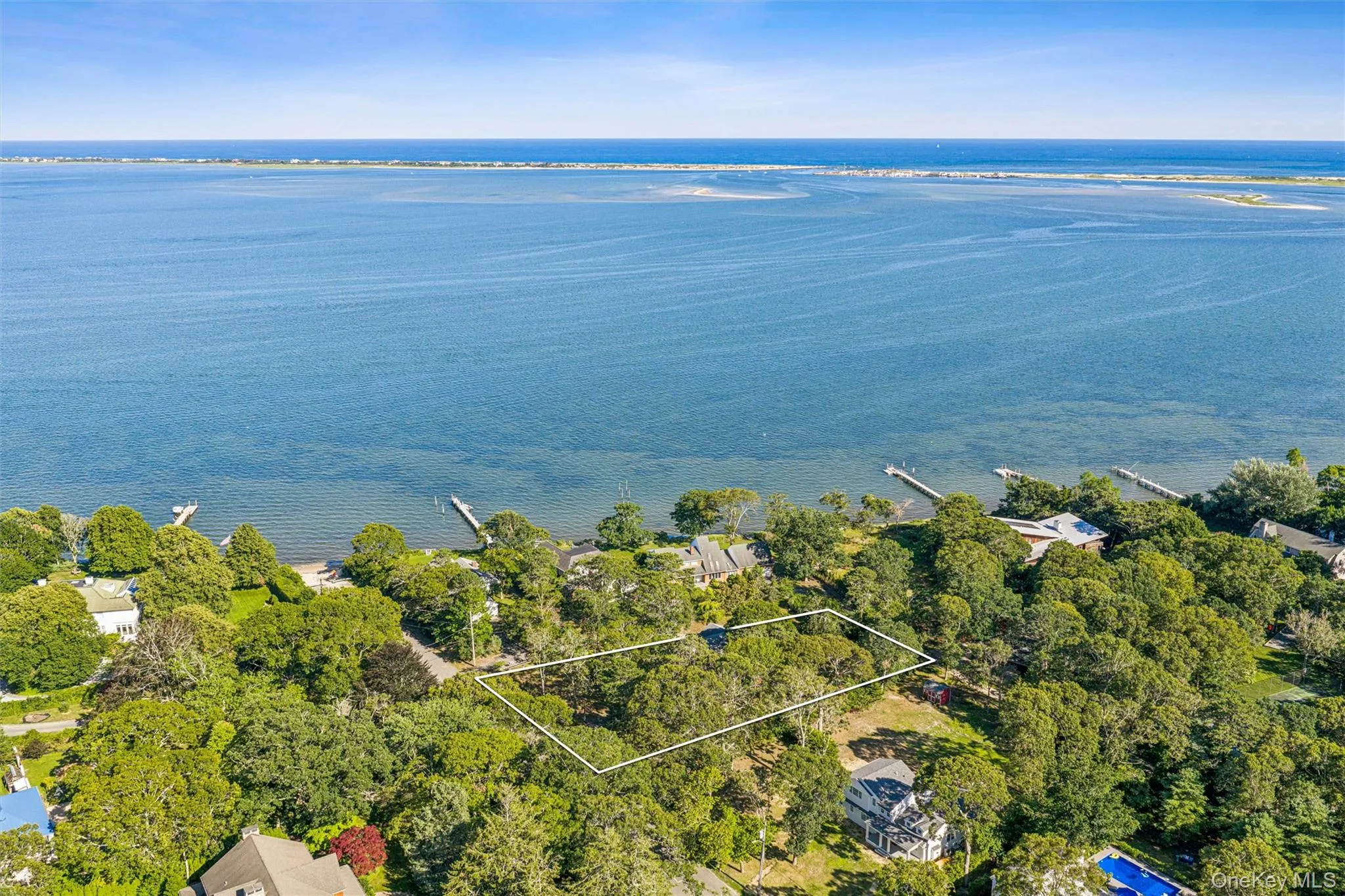 172 Bay Avenue, Southampton, NY, 3 Bedrooms Bedrooms, 6 Rooms Rooms,2 BathroomsBathrooms,Residential,For Rent,Bay,0,1032587 172 Bay Avenue, Southampton, NY, 3 Bedrooms Bedrooms, 6 Rooms Rooms,2 BathroomsBathrooms,Residential,For Rent,Bay,0,1032587