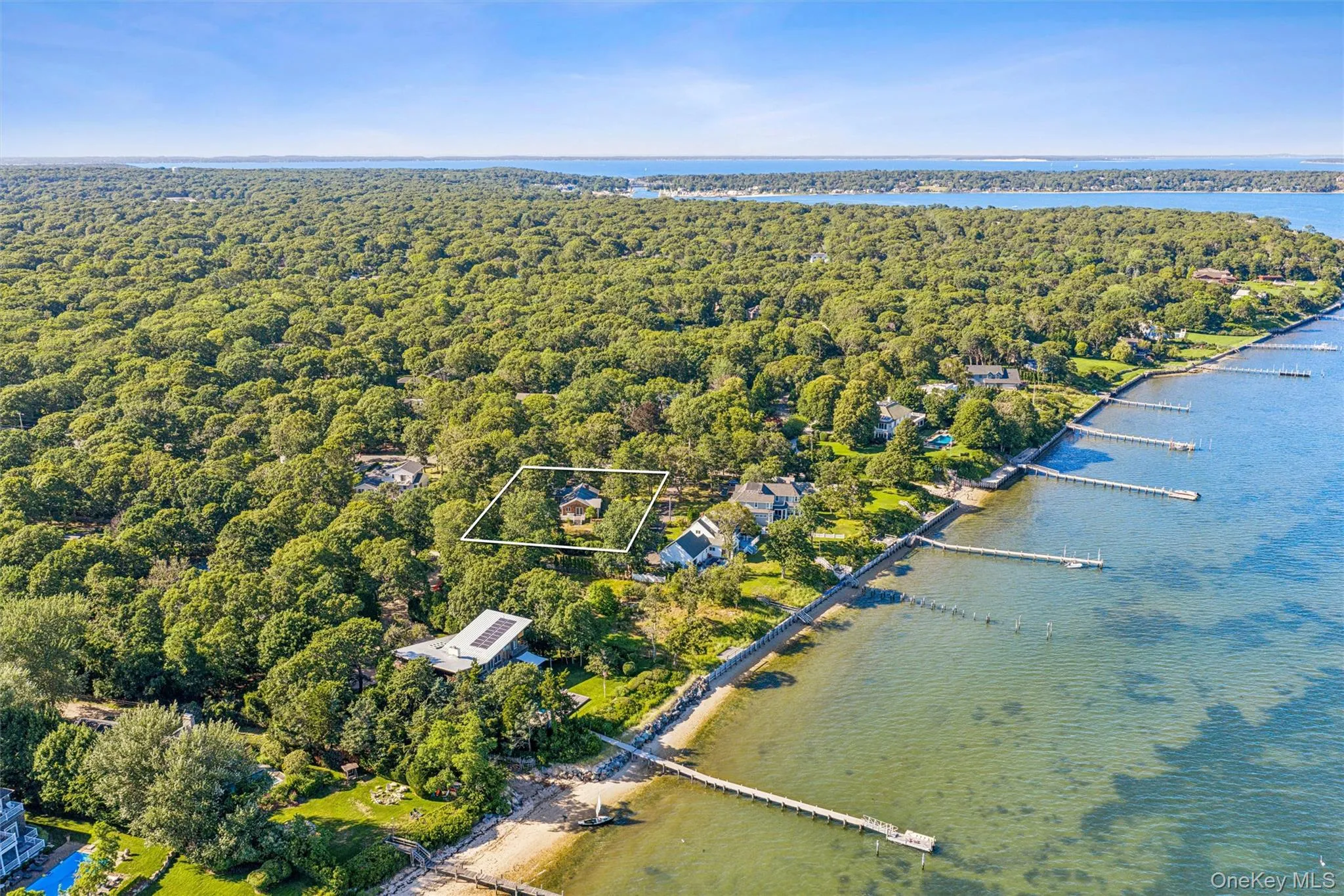 172 Bay Avenue, Southampton, NY, 3 Bedrooms Bedrooms, 6 Rooms Rooms,2 BathroomsBathrooms,Residential,For Rent,Bay,0,1032587 172 Bay Avenue, Southampton, NY, 3 Bedrooms Bedrooms, 6 Rooms Rooms,2 BathroomsBathrooms,Residential,For Rent,Bay,0,1032587