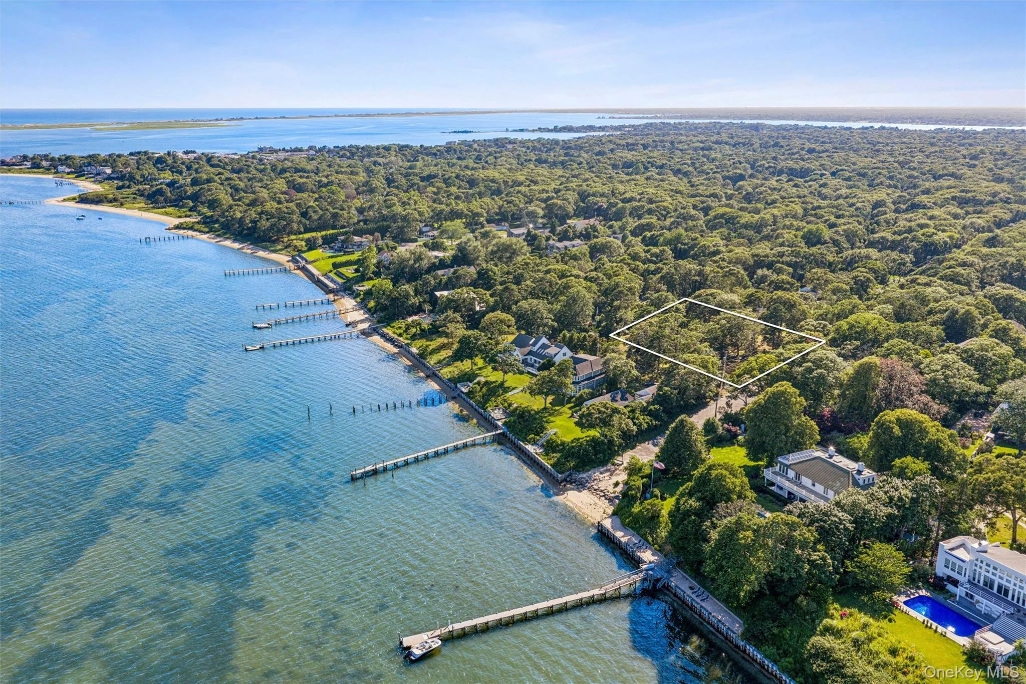 172 Bay Avenue, Southampton, NY, 3 Bedrooms Bedrooms, 6 Rooms Rooms,2 BathroomsBathrooms,Residential,For Rent,Bay,0,1032587 172 Bay Avenue, Southampton, NY, 3 Bedrooms Bedrooms, 6 Rooms Rooms,2 BathroomsBathrooms,Residential,For Rent,Bay,0,1032587