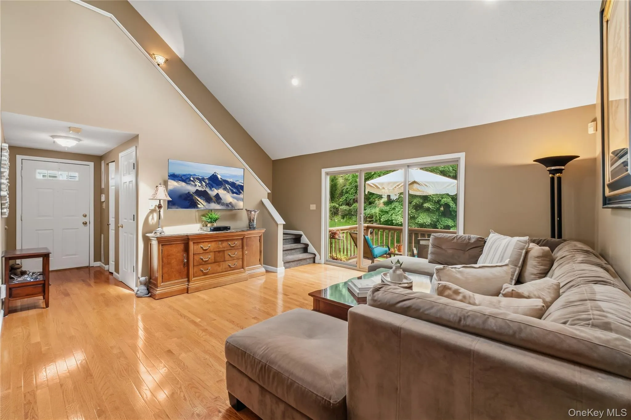 4001 Hickory Court, Peekskill, NY, 2 Bedrooms Bedrooms, 5 Rooms Rooms,2 BathroomsBathrooms,Residential,For Rent,Hickory,0,1032590 4001 Hickory Court, Peekskill, NY, 2 Bedrooms Bedrooms, 5 Rooms Rooms,2 BathroomsBathrooms,Residential,For Rent,Hickory,0,1032590