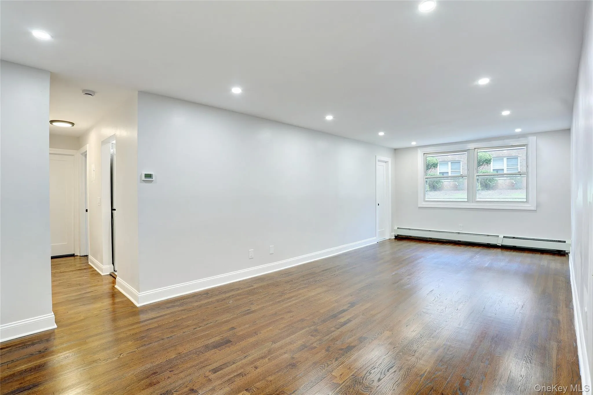 180 Kearsing Parkway, Ramapo, NY, 1 Bedroom Bedrooms, 4 Rooms Rooms,1 BathroomBathrooms,Residential,For Rent,Kearsing,0,1032591 180 Kearsing Parkway, Ramapo, NY, 1 Bedroom Bedrooms, 4 Rooms Rooms,1 BathroomBathrooms,Residential,For Rent,Kearsing,0,1032591