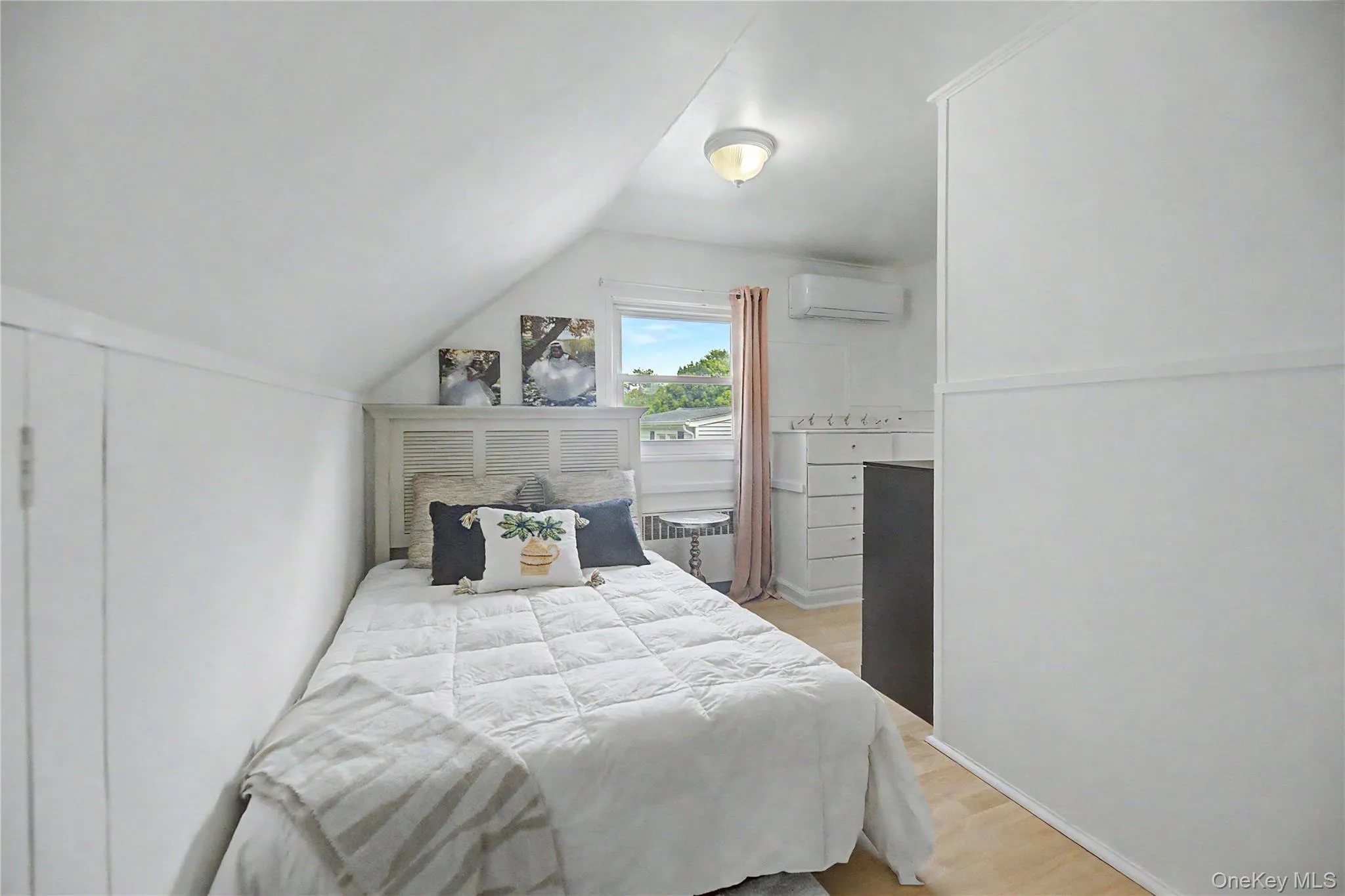 12 Saratoga Road, Greenburgh, NY, 4 Bedrooms Bedrooms, 8 Rooms Rooms,3 BathroomsBathrooms,Residential,For Rent,Saratoga,0,1032592 12 Saratoga Road, Greenburgh, NY, 4 Bedrooms Bedrooms, 8 Rooms Rooms,3 BathroomsBathrooms,Residential,For Rent,Saratoga,0,1032592