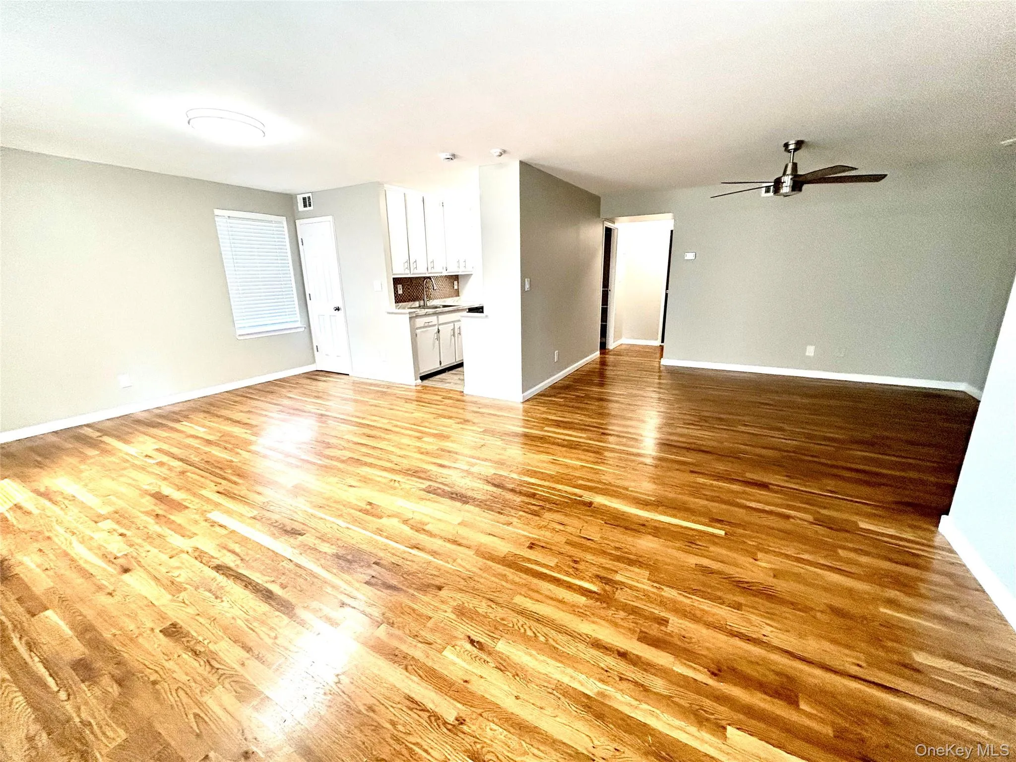 105 Artist Lake Drive, Brookhaven, NY, 2 Bedrooms Bedrooms, 5 Rooms Rooms,2 BathroomsBathrooms,Residential Lease,For Rent,Artist Lake,0,1032593 105 Artist Lake Drive, Brookhaven, NY, 2 Bedrooms Bedrooms, 5 Rooms Rooms,2 BathroomsBathrooms,Residential Lease,For Rent,Artist Lake,0,1032593