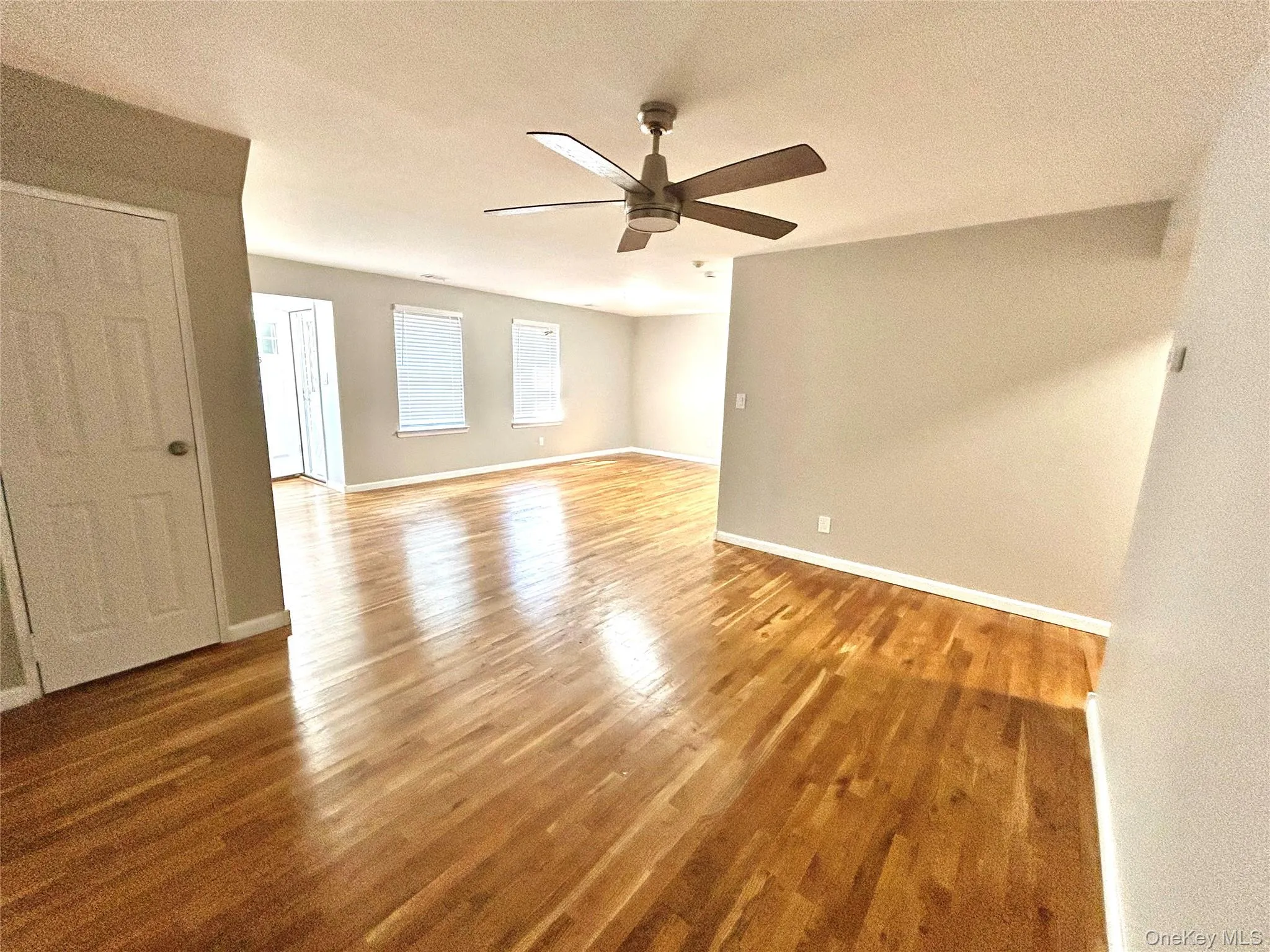 105 Artist Lake Drive, Brookhaven, NY, 2 Bedrooms Bedrooms, 5 Rooms Rooms,2 BathroomsBathrooms,Residential Lease,For Rent,Artist Lake,0,1032593 105 Artist Lake Drive, Brookhaven, NY, 2 Bedrooms Bedrooms, 5 Rooms Rooms,2 BathroomsBathrooms,Residential Lease,For Rent,Artist Lake,0,1032593