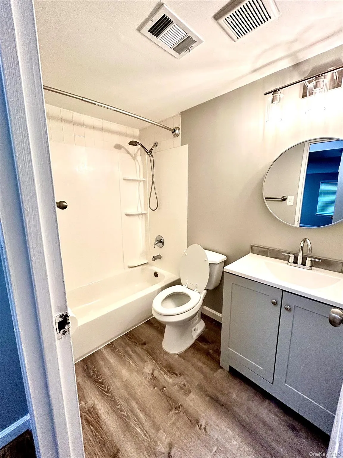 105 Artist Lake Drive, Brookhaven, NY, 2 Bedrooms Bedrooms, 5 Rooms Rooms,2 BathroomsBathrooms,Residential Lease,For Rent,Artist Lake,0,1032593 105 Artist Lake Drive, Brookhaven, NY, 2 Bedrooms Bedrooms, 5 Rooms Rooms,2 BathroomsBathrooms,Residential Lease,For Rent,Artist Lake,0,1032593