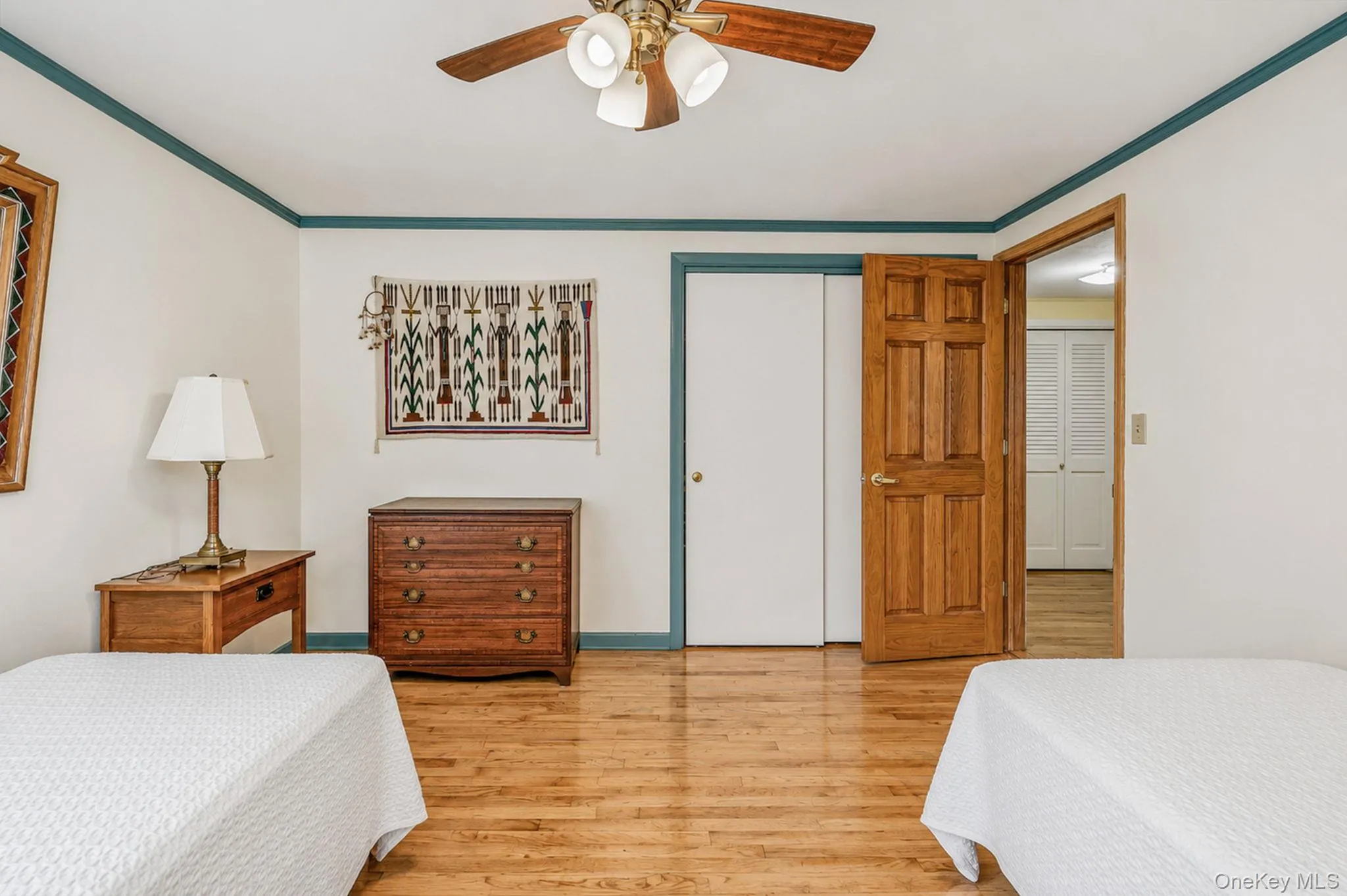 BR 2 with HW Floors BR 2 with HW Floors