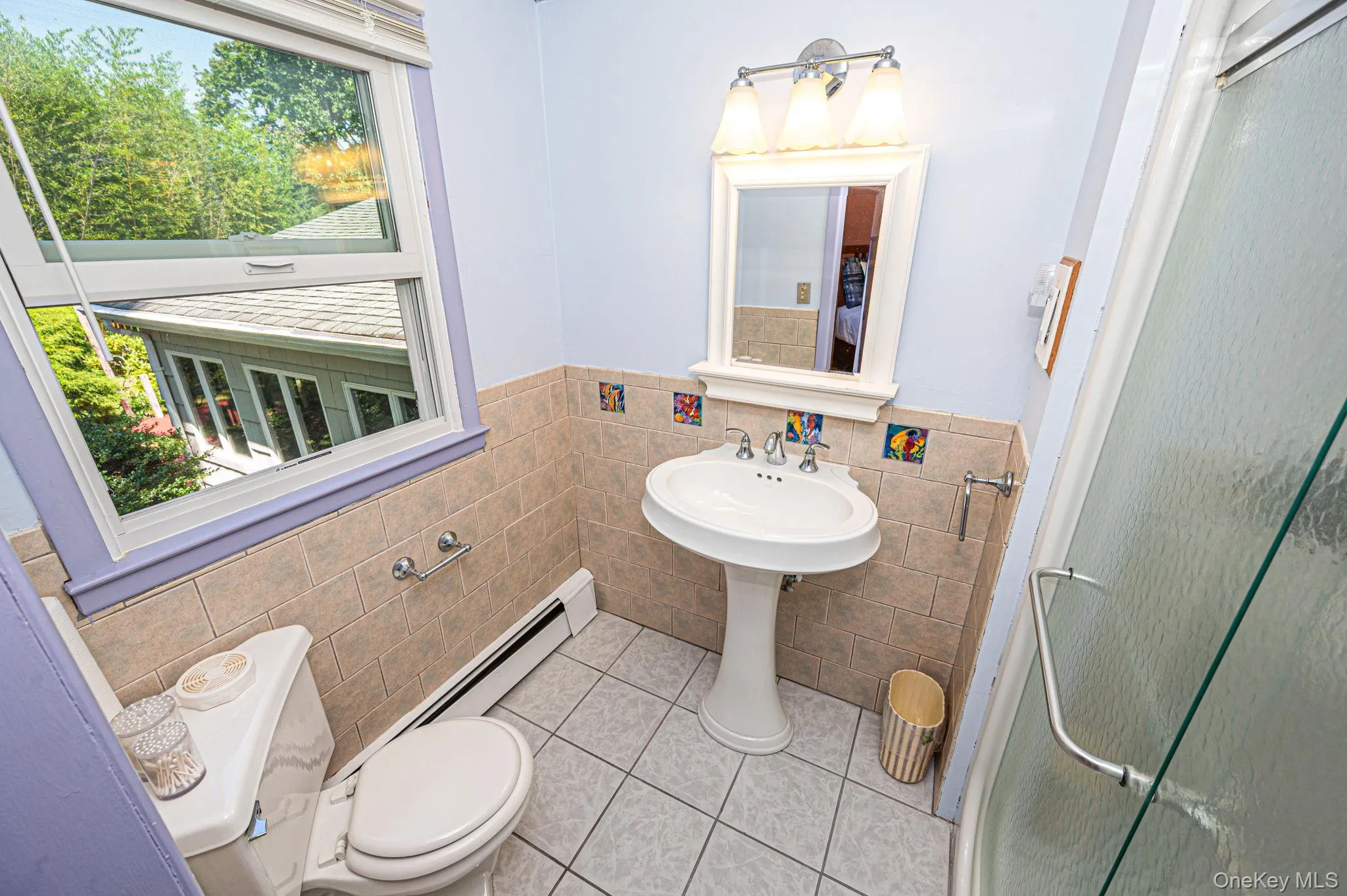 Junior Primary En-Suite Bath, Walk In Shower Junior Primary En-Suite Bath, Walk In Shower