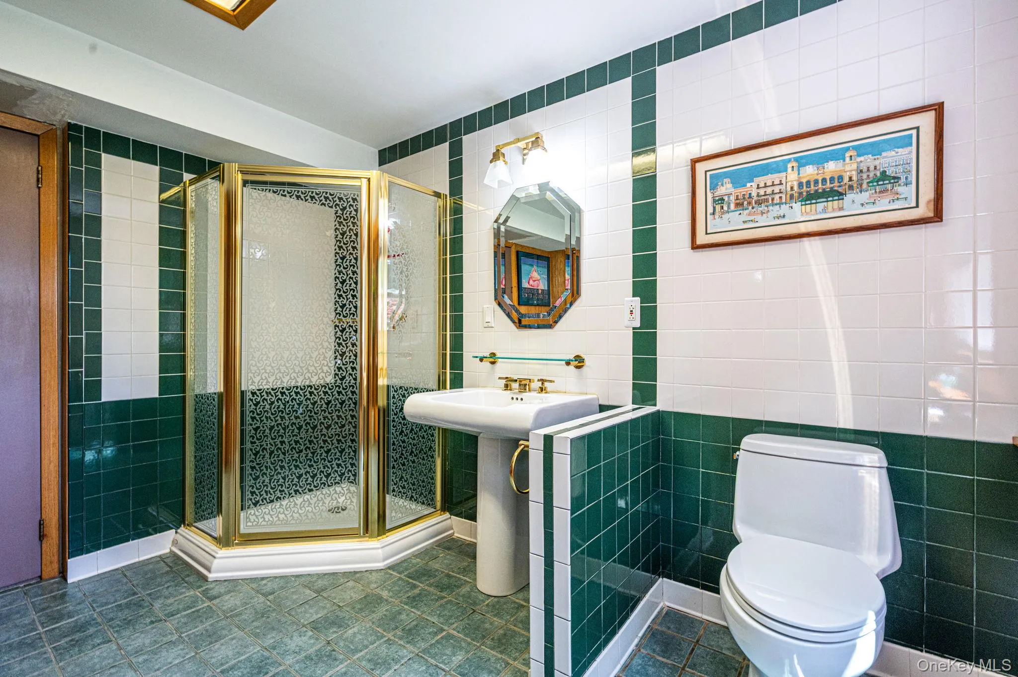Full Bathroom, Walk In Shower, Sauna Full Bathroom, Walk In Shower, Sauna