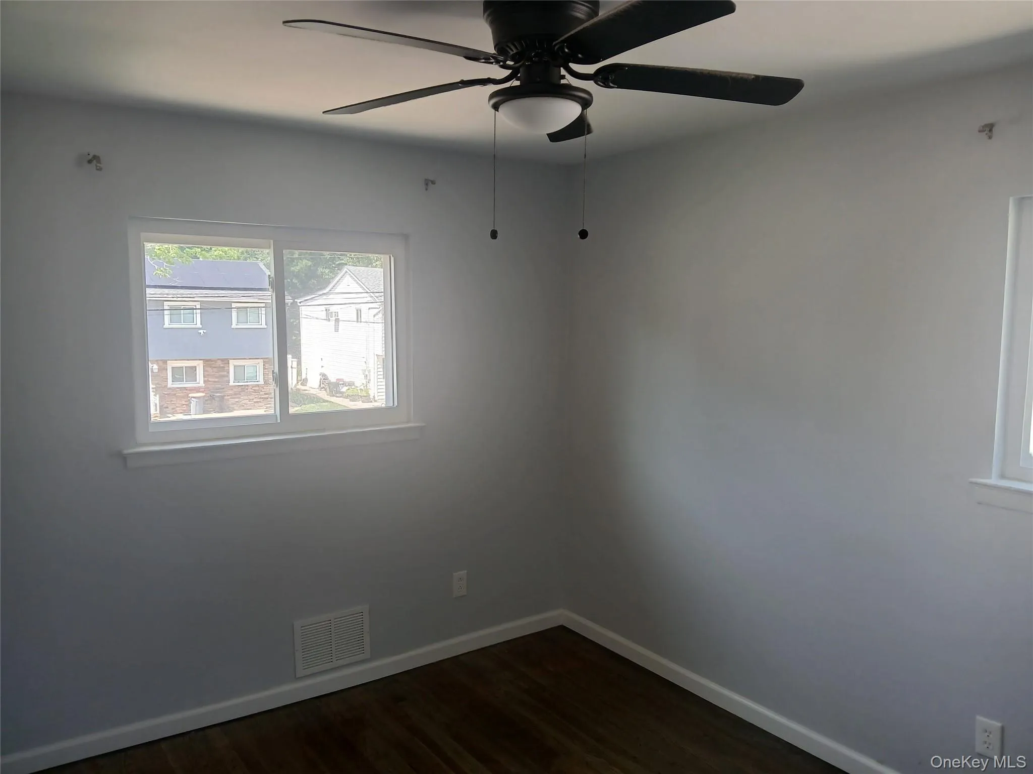 807 Iris Place, Hempstead, NY, 4 Bedrooms Bedrooms, 9 Rooms Rooms,2 BathroomsBathrooms,Residential,For Rent,Iris,0,1032601 807 Iris Place, Hempstead, NY, 4 Bedrooms Bedrooms, 9 Rooms Rooms,2 BathroomsBathrooms,Residential,For Rent,Iris,0,1032601