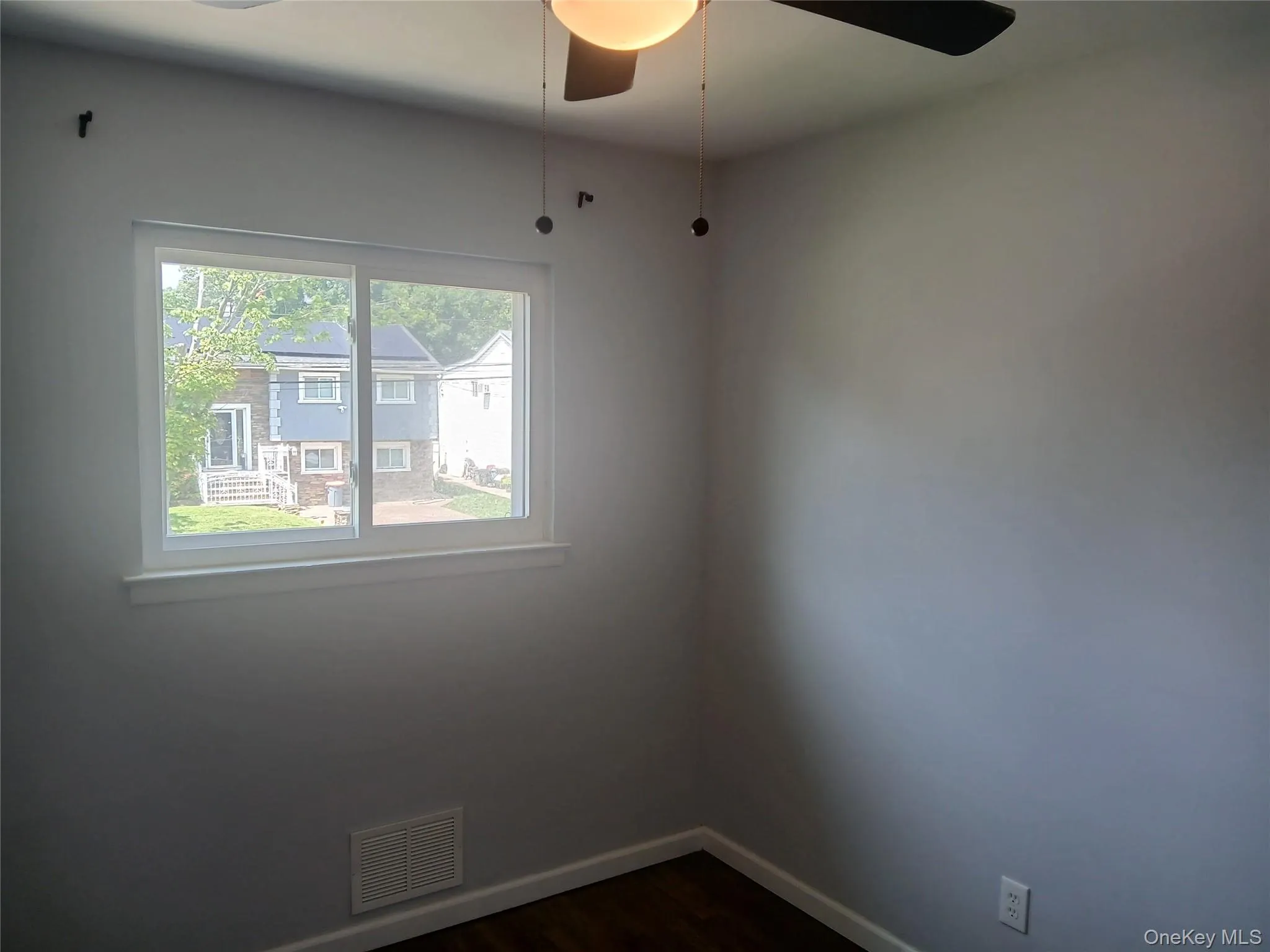 807 Iris Place, Hempstead, NY, 4 Bedrooms Bedrooms, 9 Rooms Rooms,2 BathroomsBathrooms,Residential,For Rent,Iris,0,1032601 807 Iris Place, Hempstead, NY, 4 Bedrooms Bedrooms, 9 Rooms Rooms,2 BathroomsBathrooms,Residential,For Rent,Iris,0,1032601