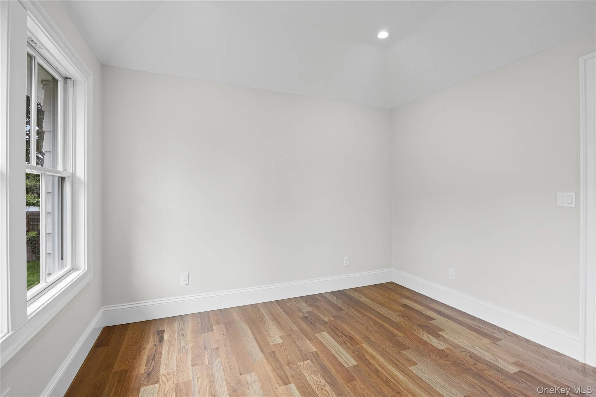 28 Alsace Place, Huntington, NY, 4 Bedrooms Bedrooms, 8 Rooms Rooms,2 BathroomsBathrooms,Residential,For Rent,Alsace,0,1032611 28 Alsace Place, Huntington, NY, 4 Bedrooms Bedrooms, 8 Rooms Rooms,2 BathroomsBathrooms,Residential,For Rent,Alsace,0,1032611