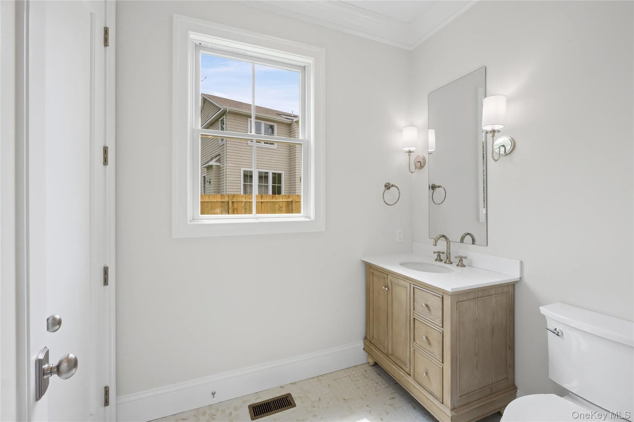 28 Alsace Place, Huntington, NY, 4 Bedrooms Bedrooms, 8 Rooms Rooms,2 BathroomsBathrooms,Residential,For Rent,Alsace,0,1032611 28 Alsace Place, Huntington, NY, 4 Bedrooms Bedrooms, 8 Rooms Rooms,2 BathroomsBathrooms,Residential,For Rent,Alsace,0,1032611