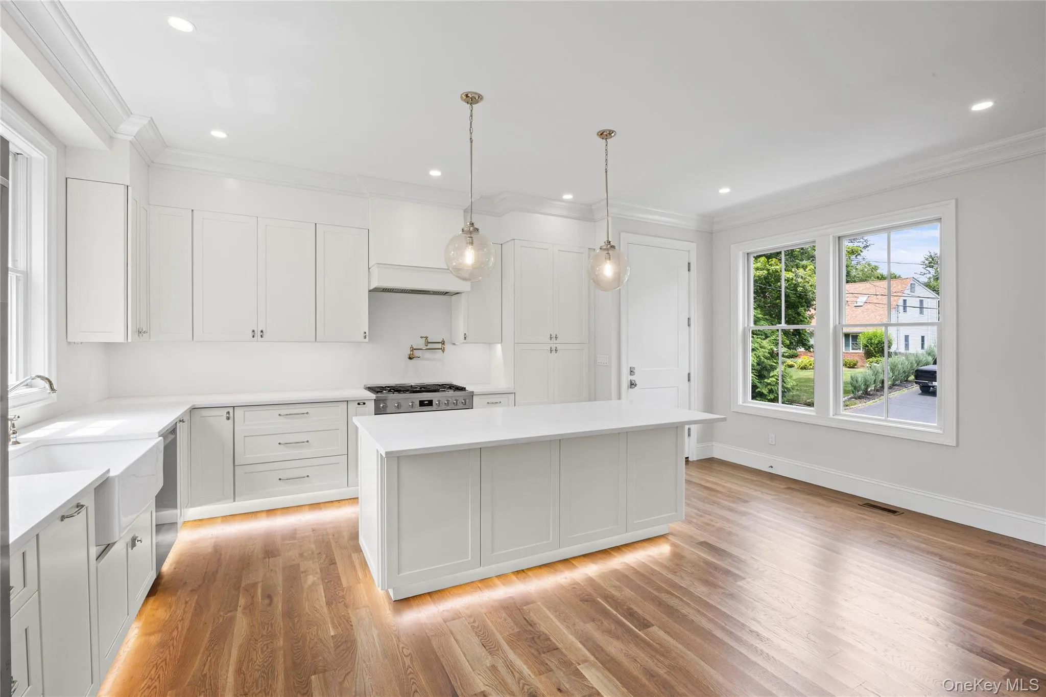 28 Alsace Place, Huntington, NY, 4 Bedrooms Bedrooms, 8 Rooms Rooms,2 BathroomsBathrooms,Residential,For Rent,Alsace,0,1032611 28 Alsace Place, Huntington, NY, 4 Bedrooms Bedrooms, 8 Rooms Rooms,2 BathroomsBathrooms,Residential,For Rent,Alsace,0,1032611