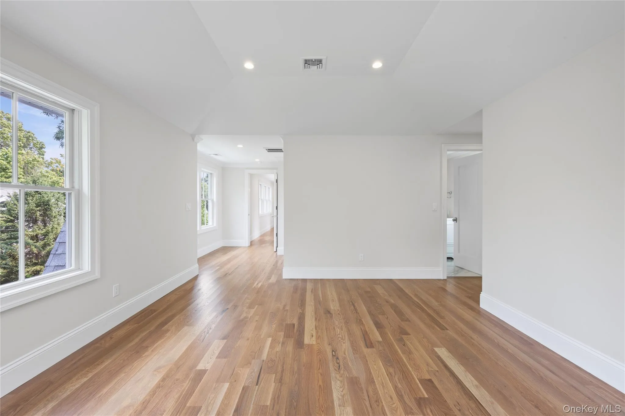 28 Alsace Place, Huntington, NY, 4 Bedrooms Bedrooms, 8 Rooms Rooms,2 BathroomsBathrooms,Residential,For Rent,Alsace,0,1032611 28 Alsace Place, Huntington, NY, 4 Bedrooms Bedrooms, 8 Rooms Rooms,2 BathroomsBathrooms,Residential,For Rent,Alsace,0,1032611