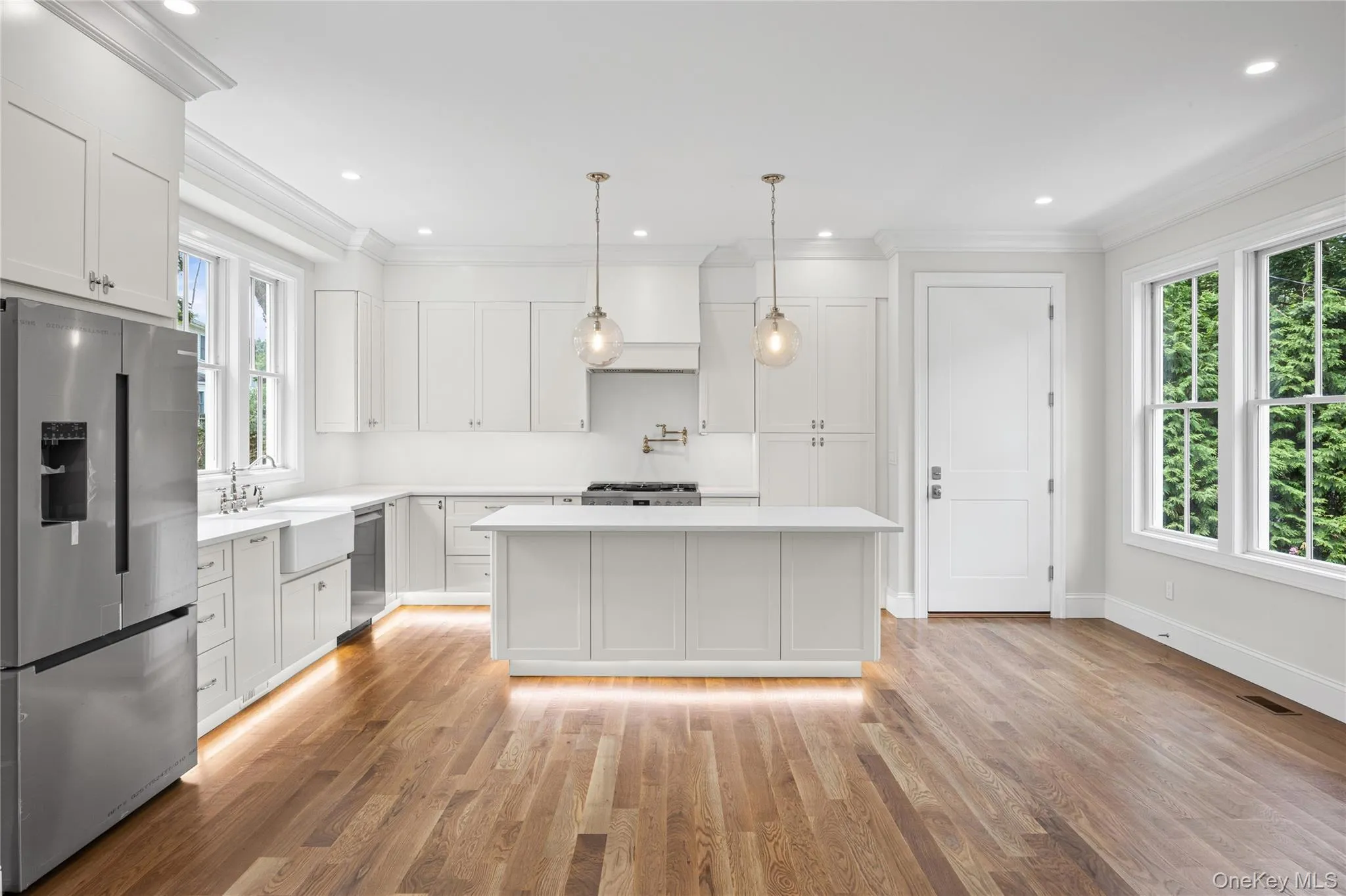 28 Alsace Place, Huntington, NY, 4 Bedrooms Bedrooms, 8 Rooms Rooms,2 BathroomsBathrooms,Residential,For Rent,Alsace,0,1032611 28 Alsace Place, Huntington, NY, 4 Bedrooms Bedrooms, 8 Rooms Rooms,2 BathroomsBathrooms,Residential,For Rent,Alsace,0,1032611