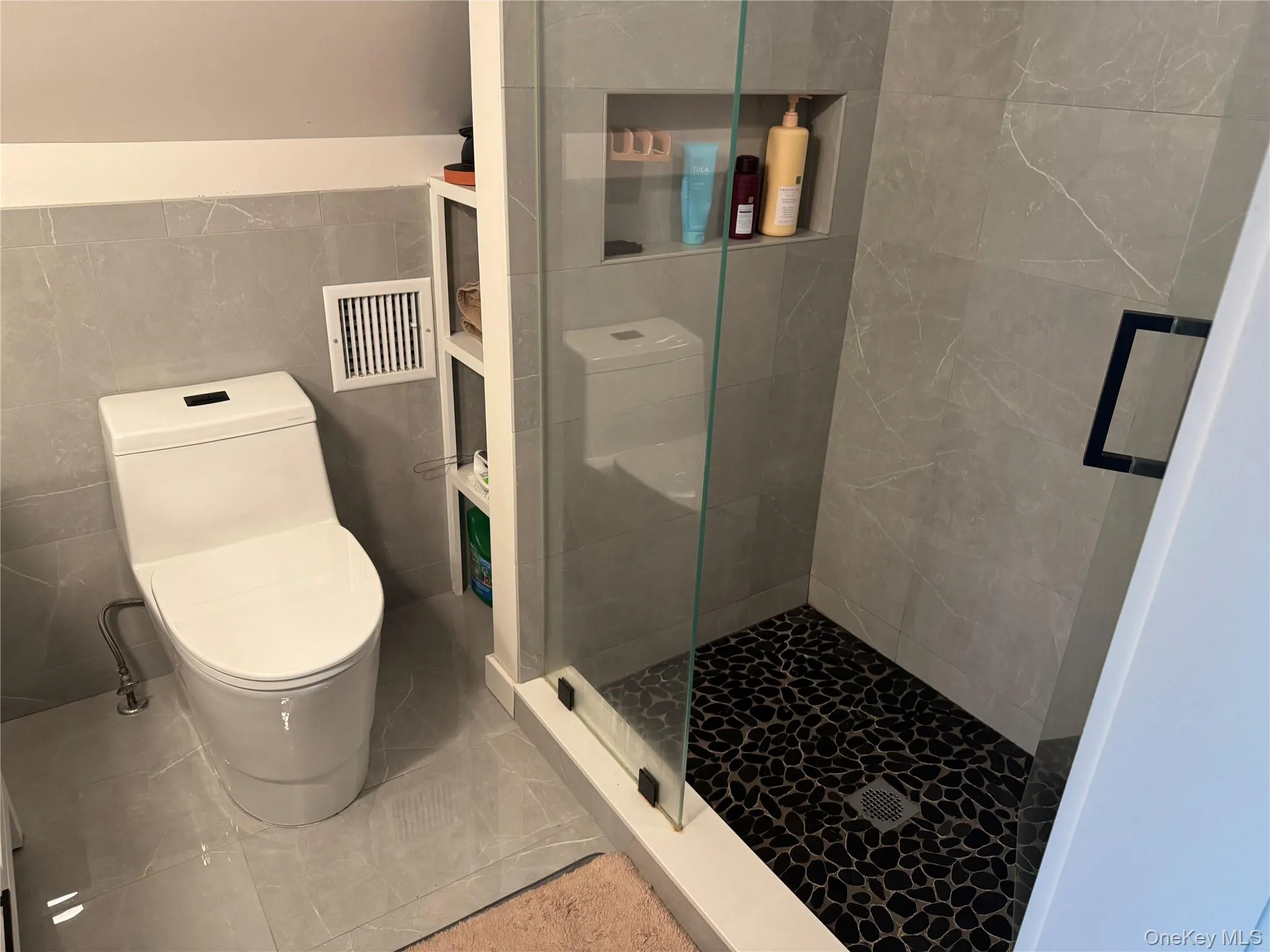 24 Miller Avenue, Brookhaven, NY, 3 Bedrooms Bedrooms, 6 Rooms Rooms,2 BathroomsBathrooms,Residential,For Rent,Miller,0,1032615 24 Miller Avenue, Brookhaven, NY, 3 Bedrooms Bedrooms, 6 Rooms Rooms,2 BathroomsBathrooms,Residential,For Rent,Miller,0,1032615